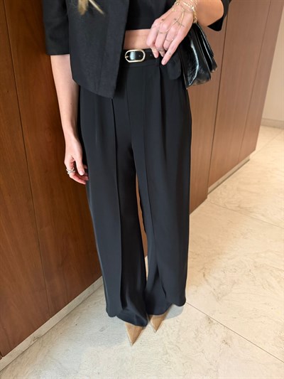 Kemerli , Pelerin Detaylı , Siyah , Krep Kumaş , Tiril Palazzo