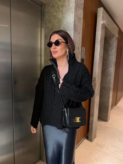 Yarım Fermuarlı , Saç Örgülü , Dik Yaka Siyah Triko