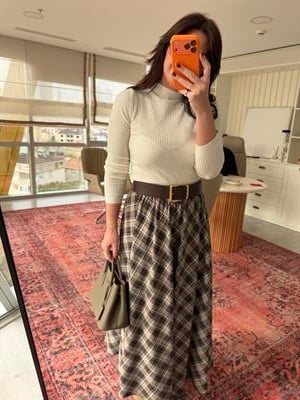 Dik Yaka , Ekru Triko