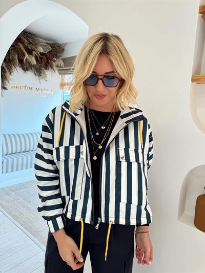 Sarı Bağcıklı Mavi Çizgili Mevsimlik Mont