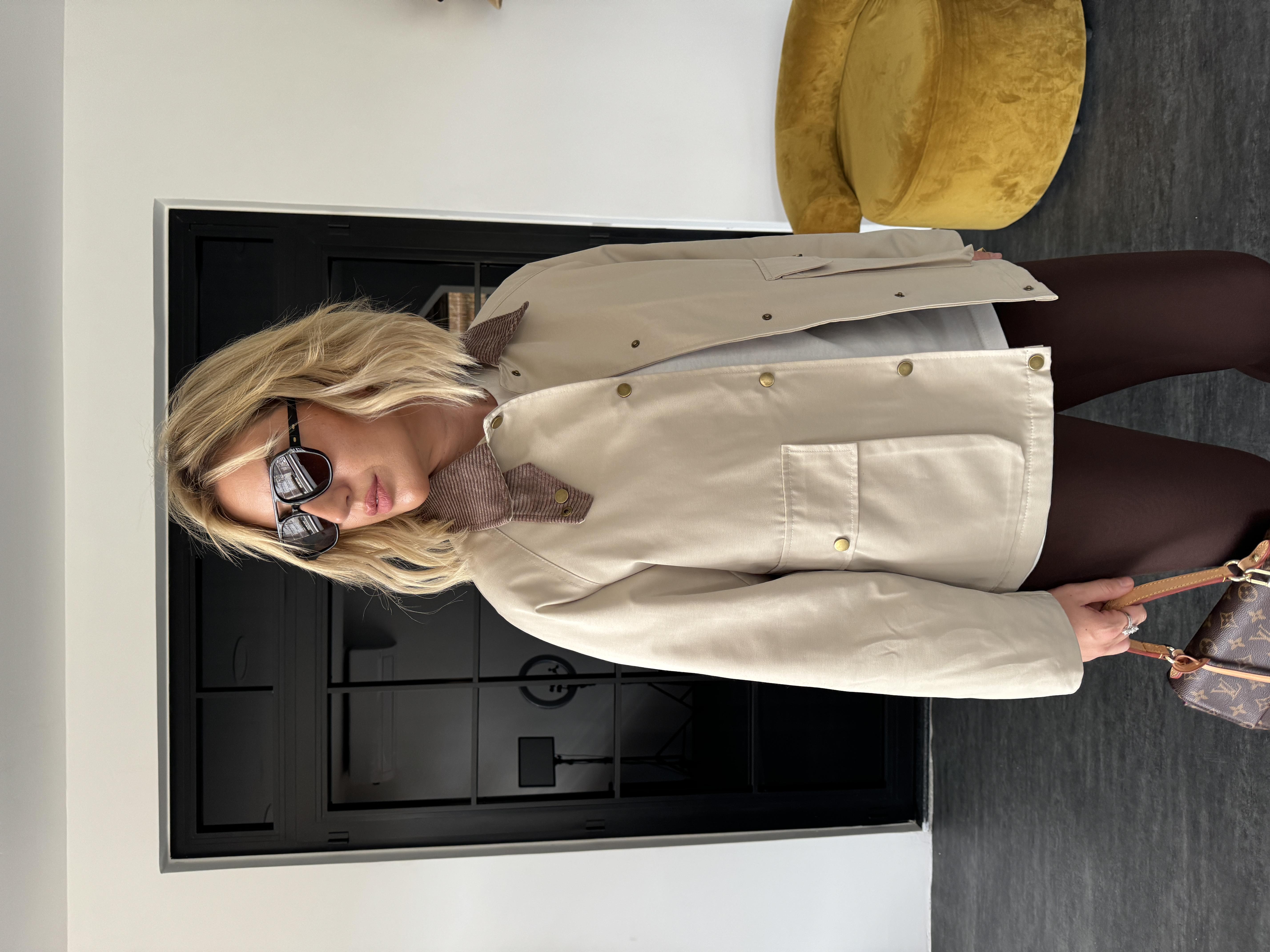 Kadife Yaka , Bej , Premium Kapitone Mont