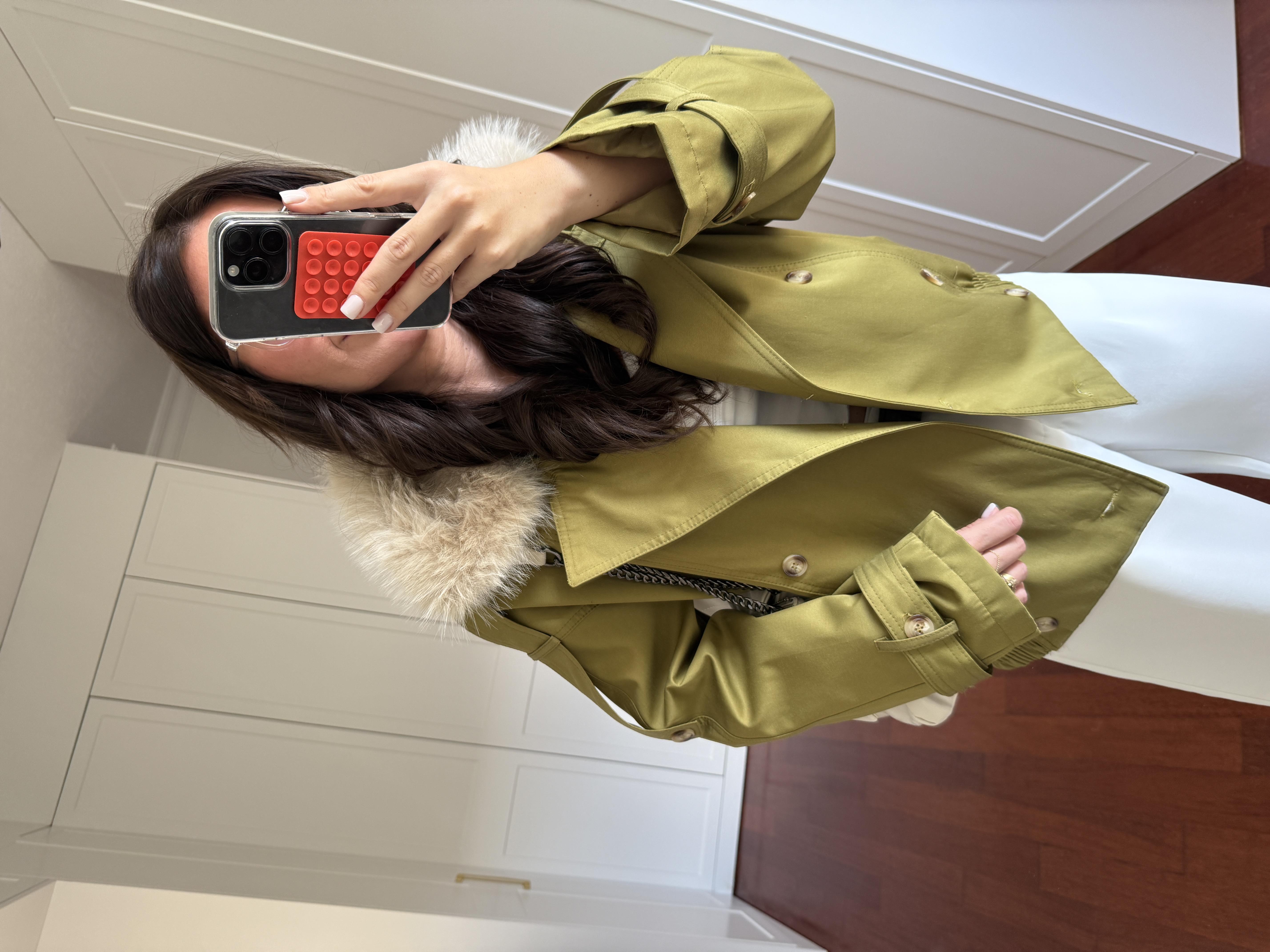 Yakası Çıkabilir Kürklü , Yağ Yeşili , Trençkot