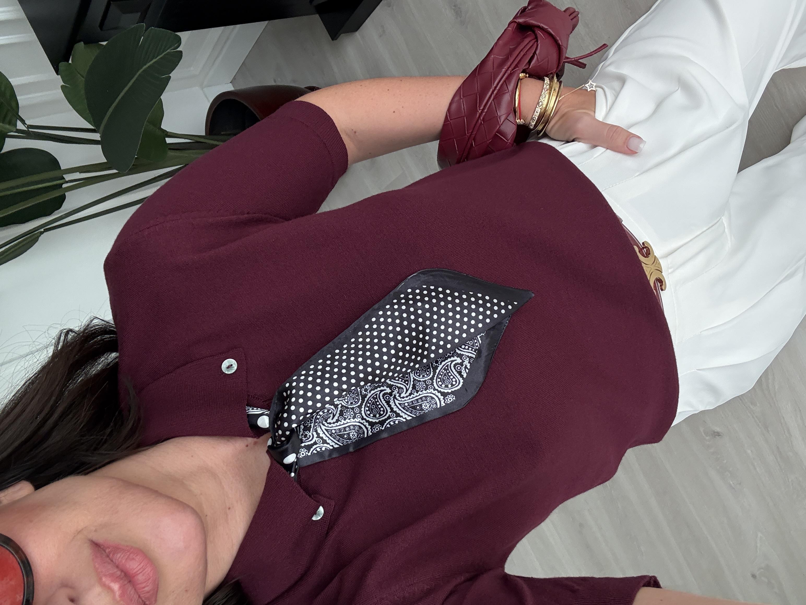 Özel İplik , Polo Yaka , Fularlı , Mürdüm Triko