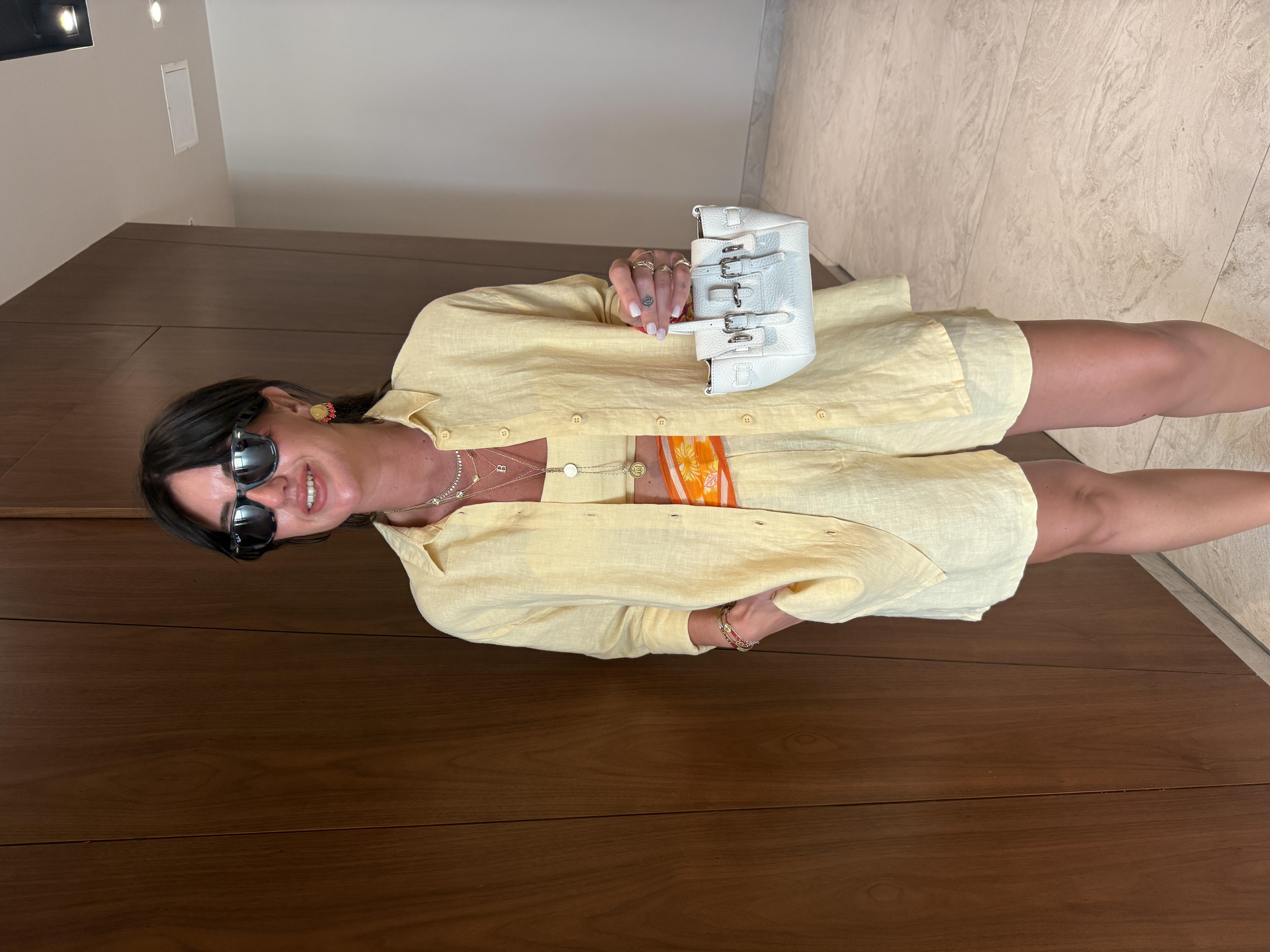 %100 İthal Keten , Butter Yellow , Arkası Lastikli Şort