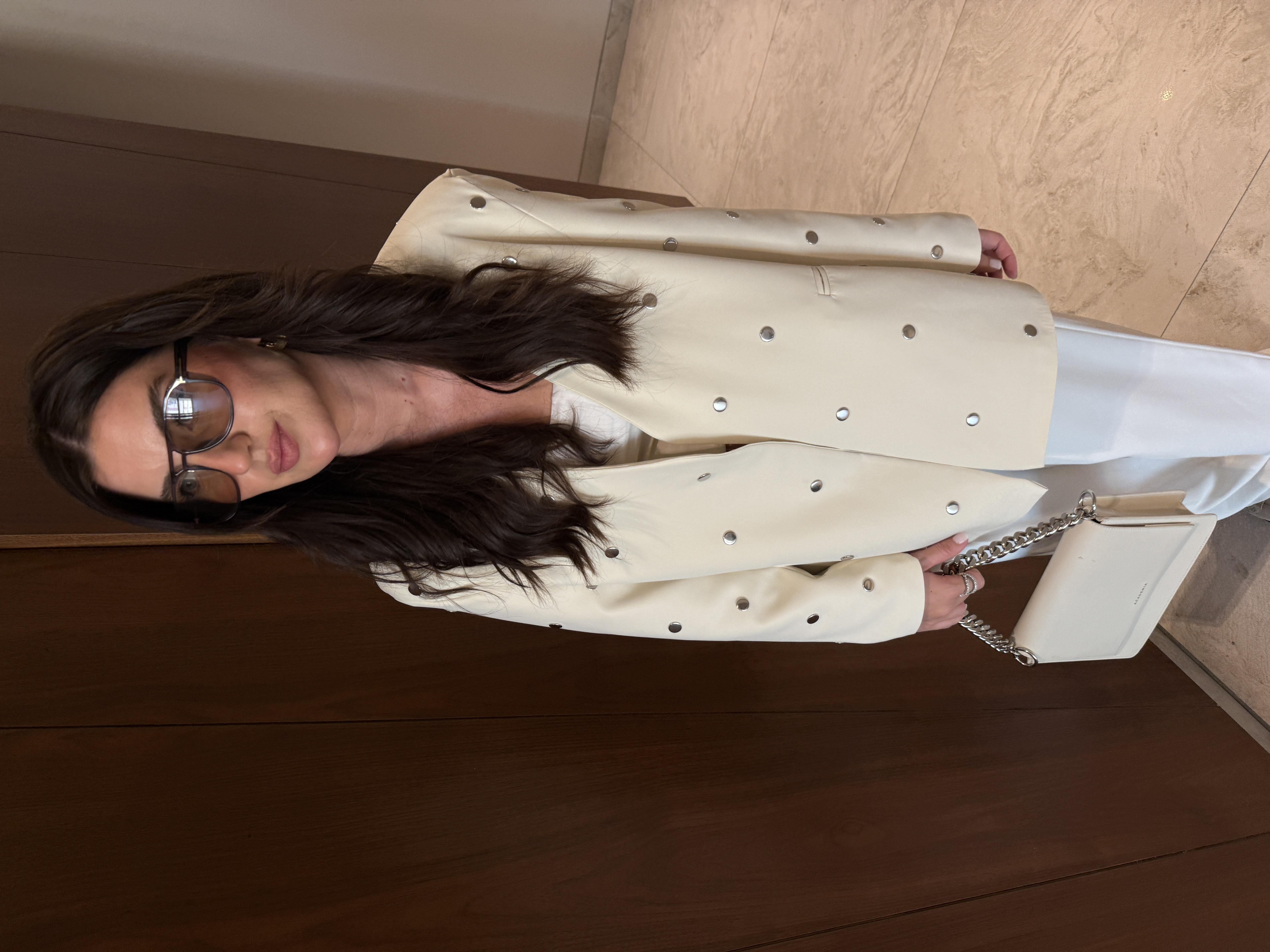 Orijinal Model , Ekru , Zımbalı Ceket