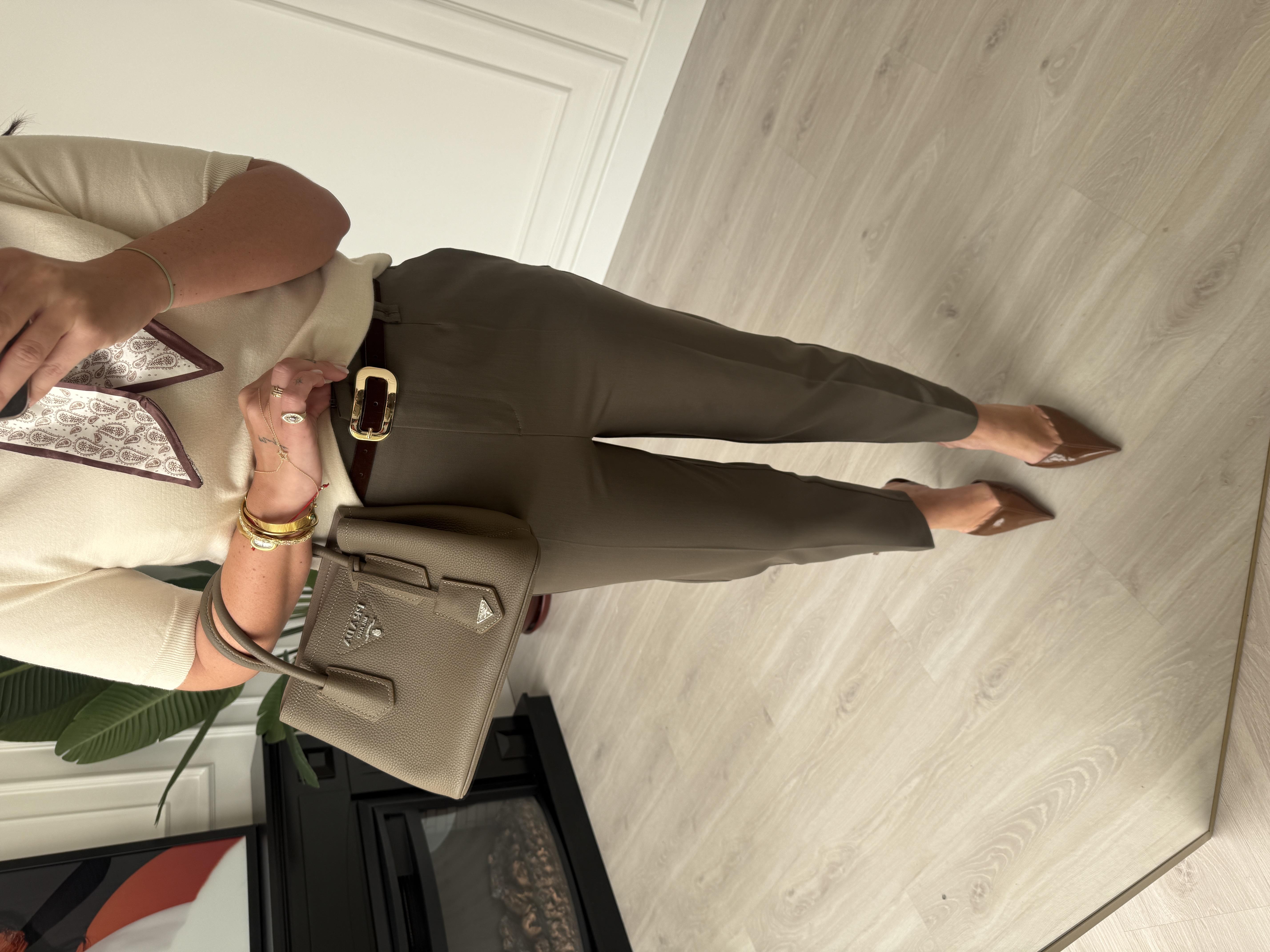 Süet Kemerli , Haki, Likralı Havuç Pantolon