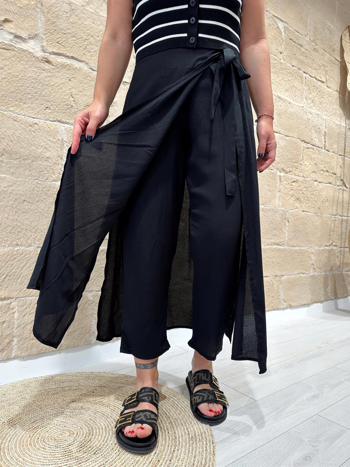 Siyah Pareo Model Tasarım Pantolon