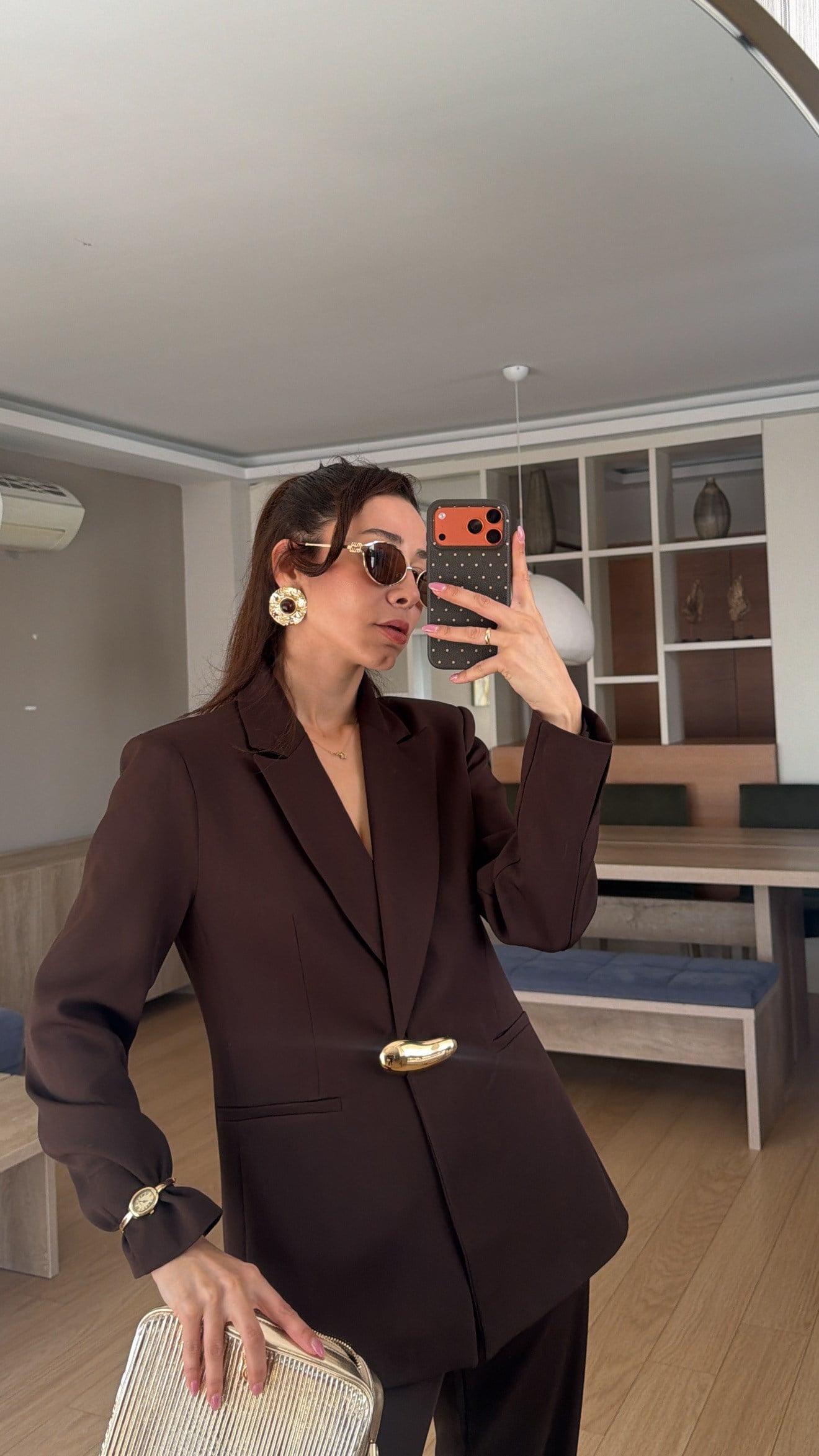 Kahve Paça ve Cep Gold Düğmeli Takım Ekbise 