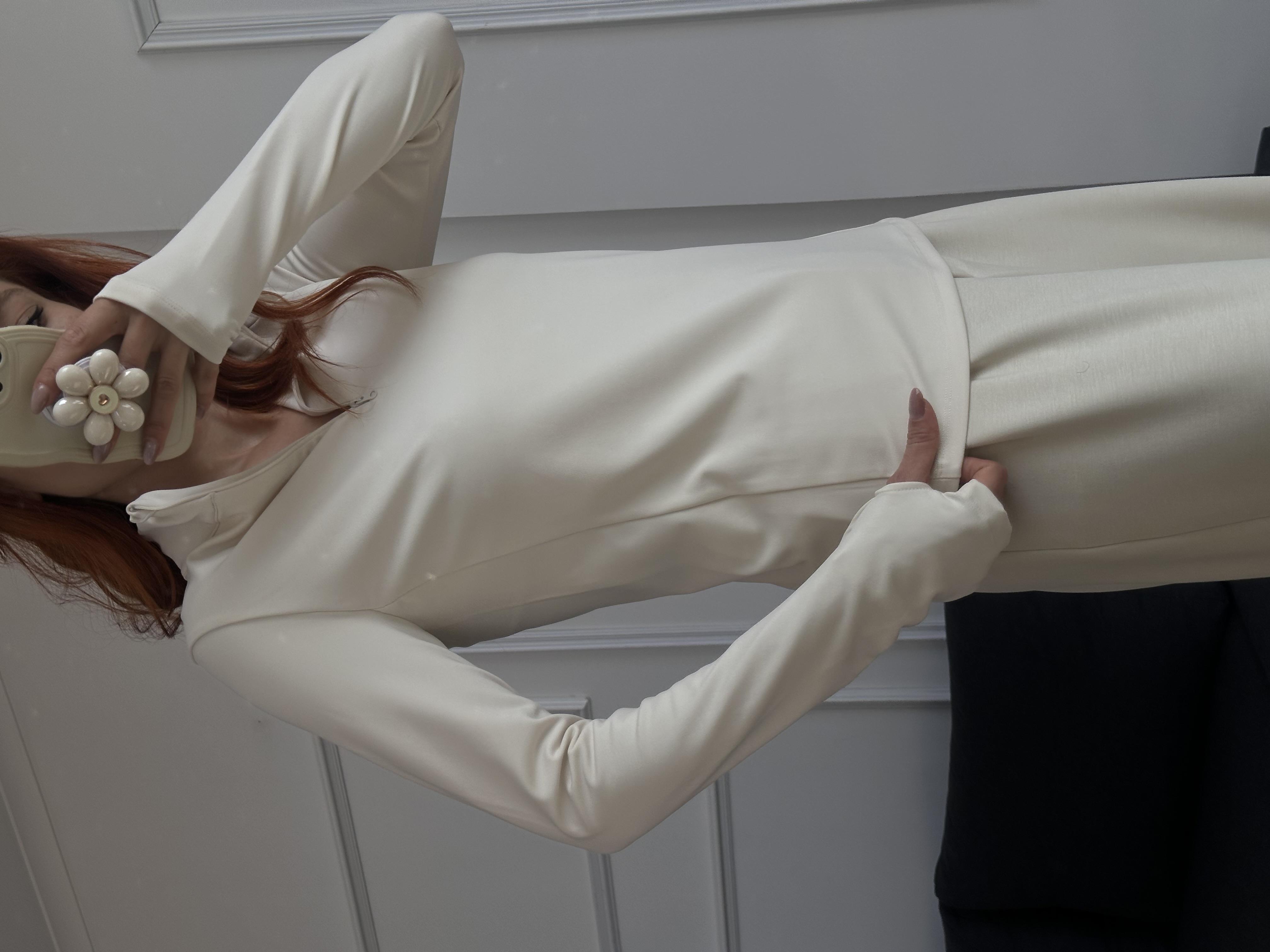 Parmak Geçirmeli bej  Bluz