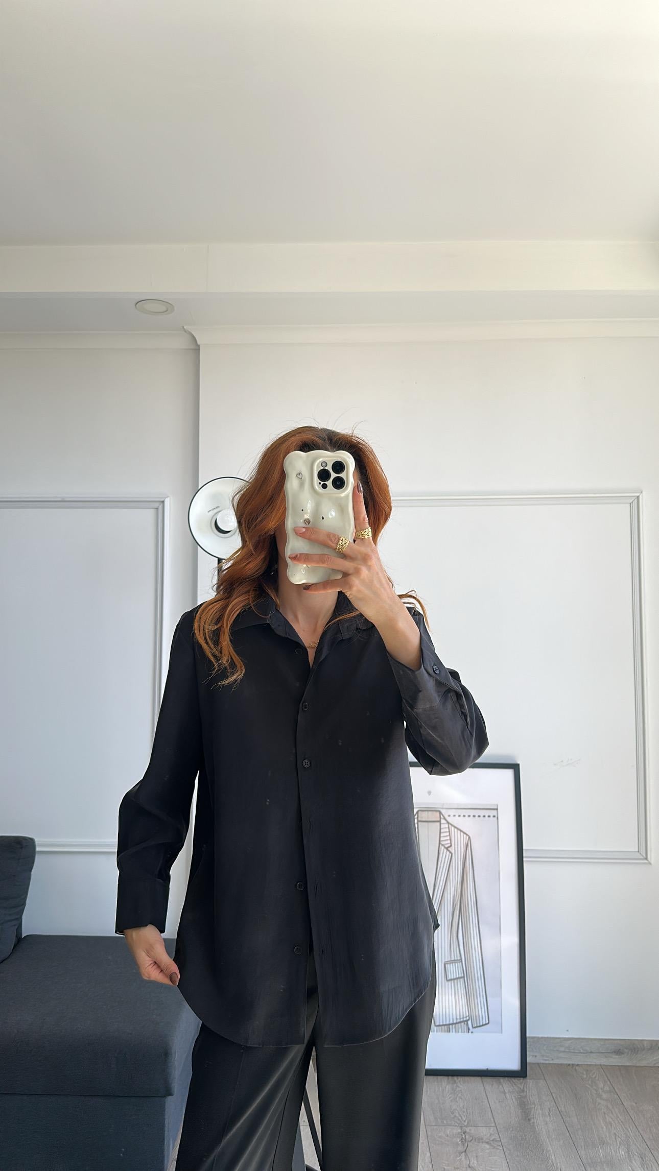 Tensel  Kumaş Dökümlü Siyah Gömlek 