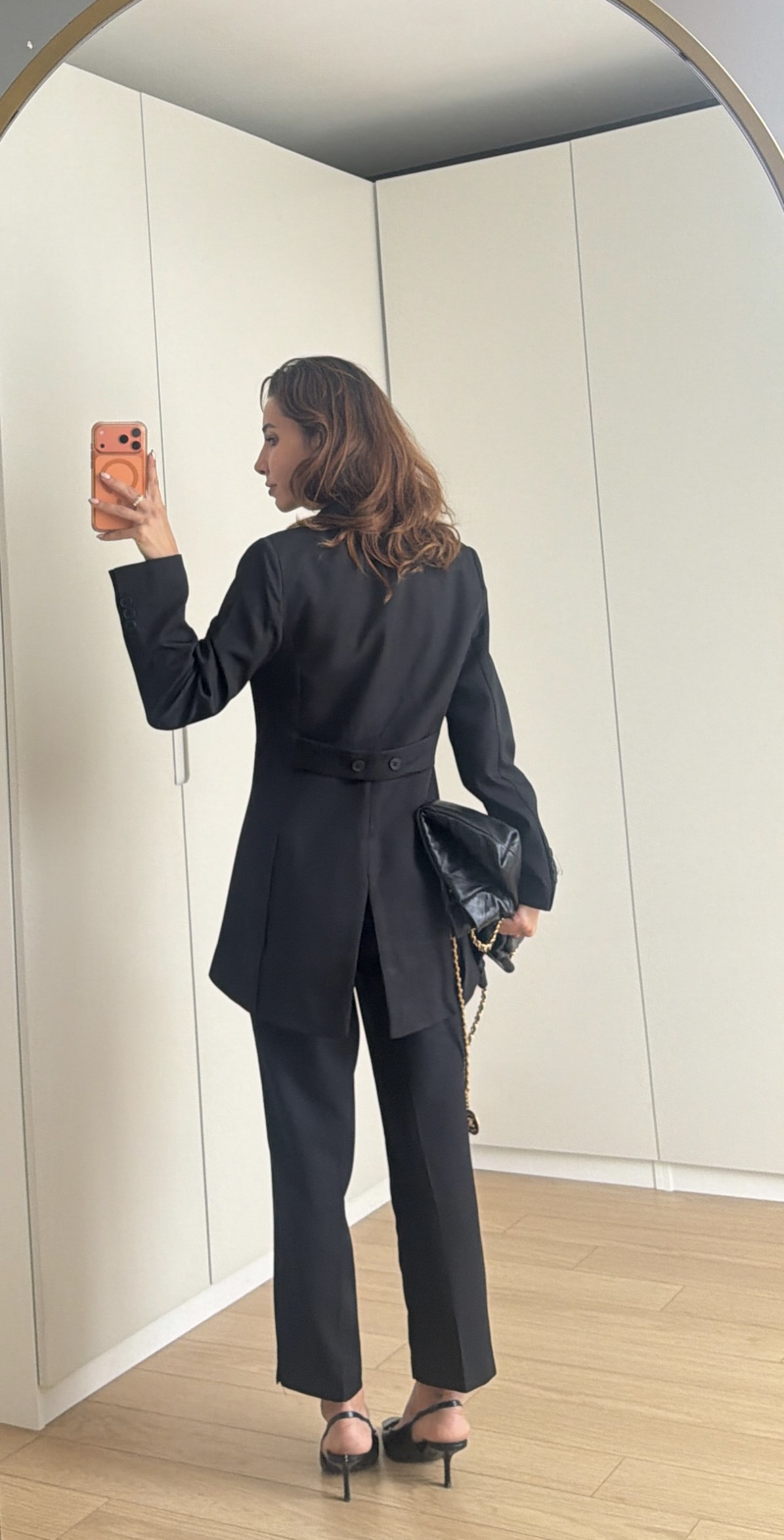     Kesik Ön Detaylı Kruvaze Blazer