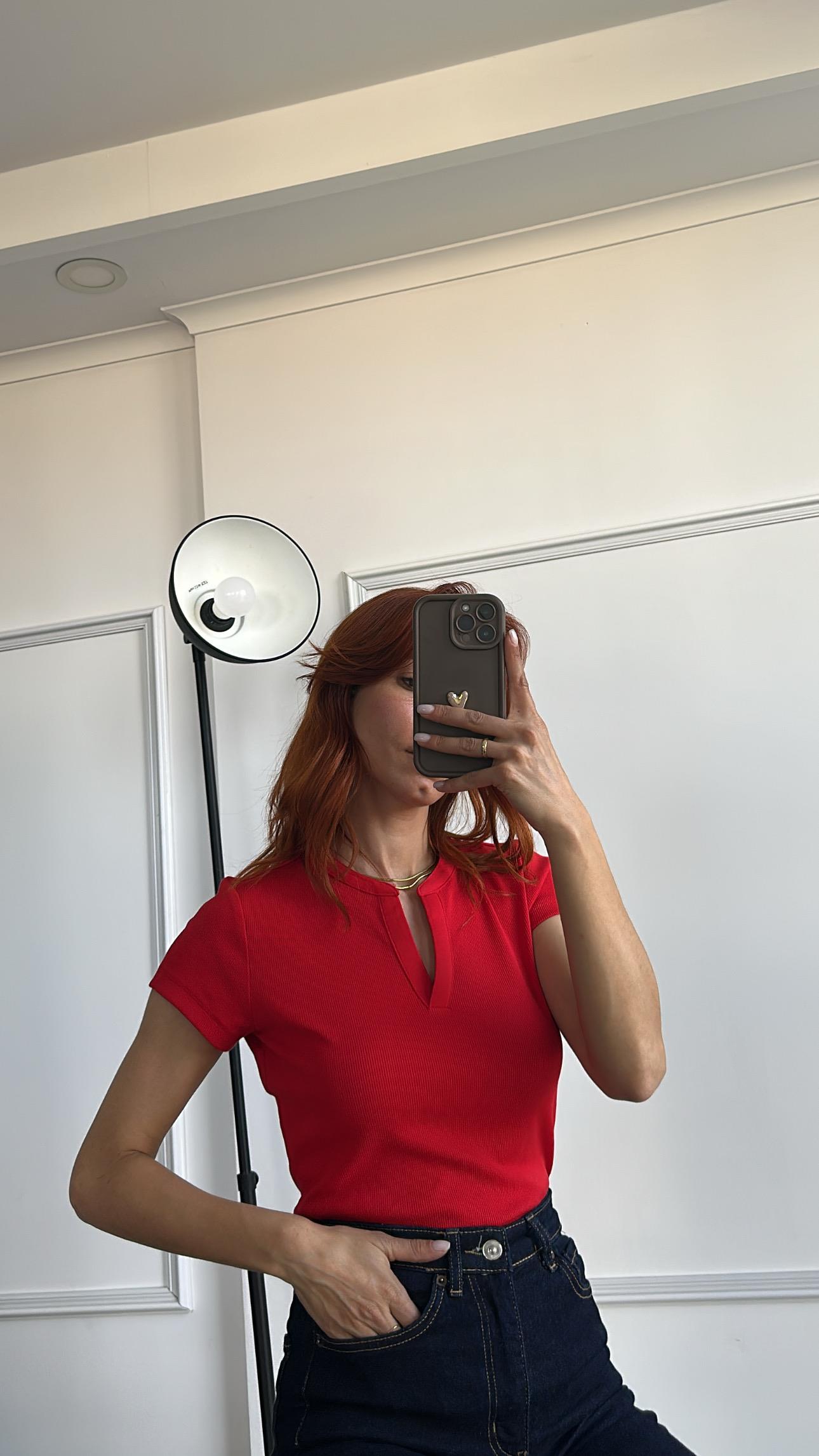 Kırmızı Damla Yaka Cotton Tshirt