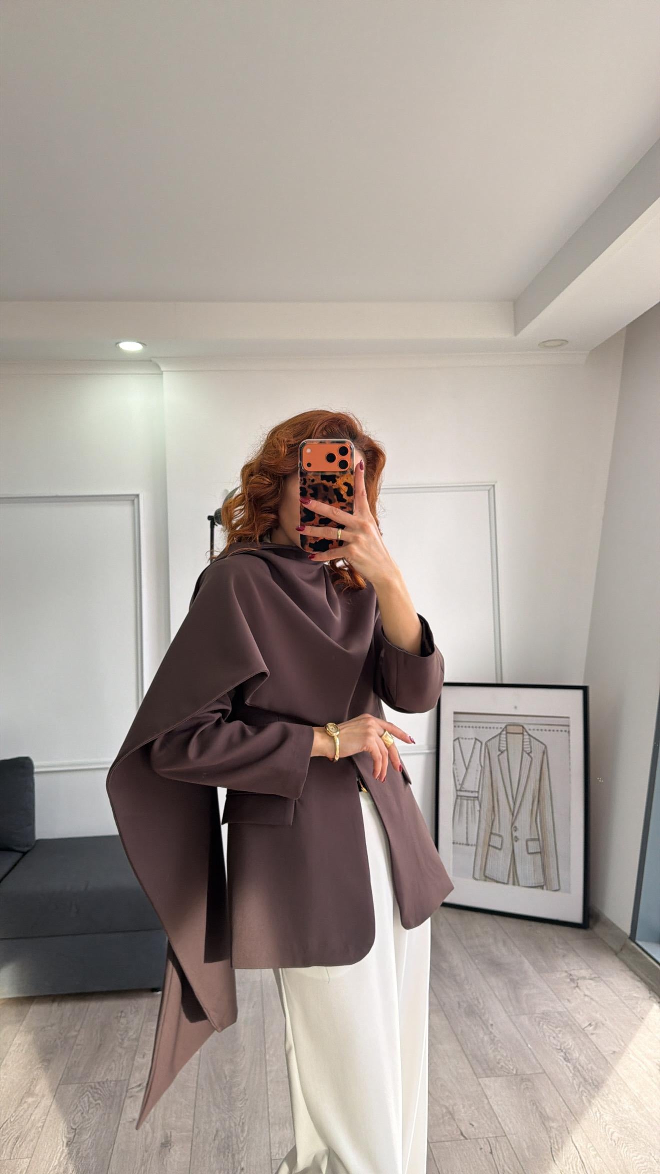 Pelerin Detaylı Blazer Kahve 
