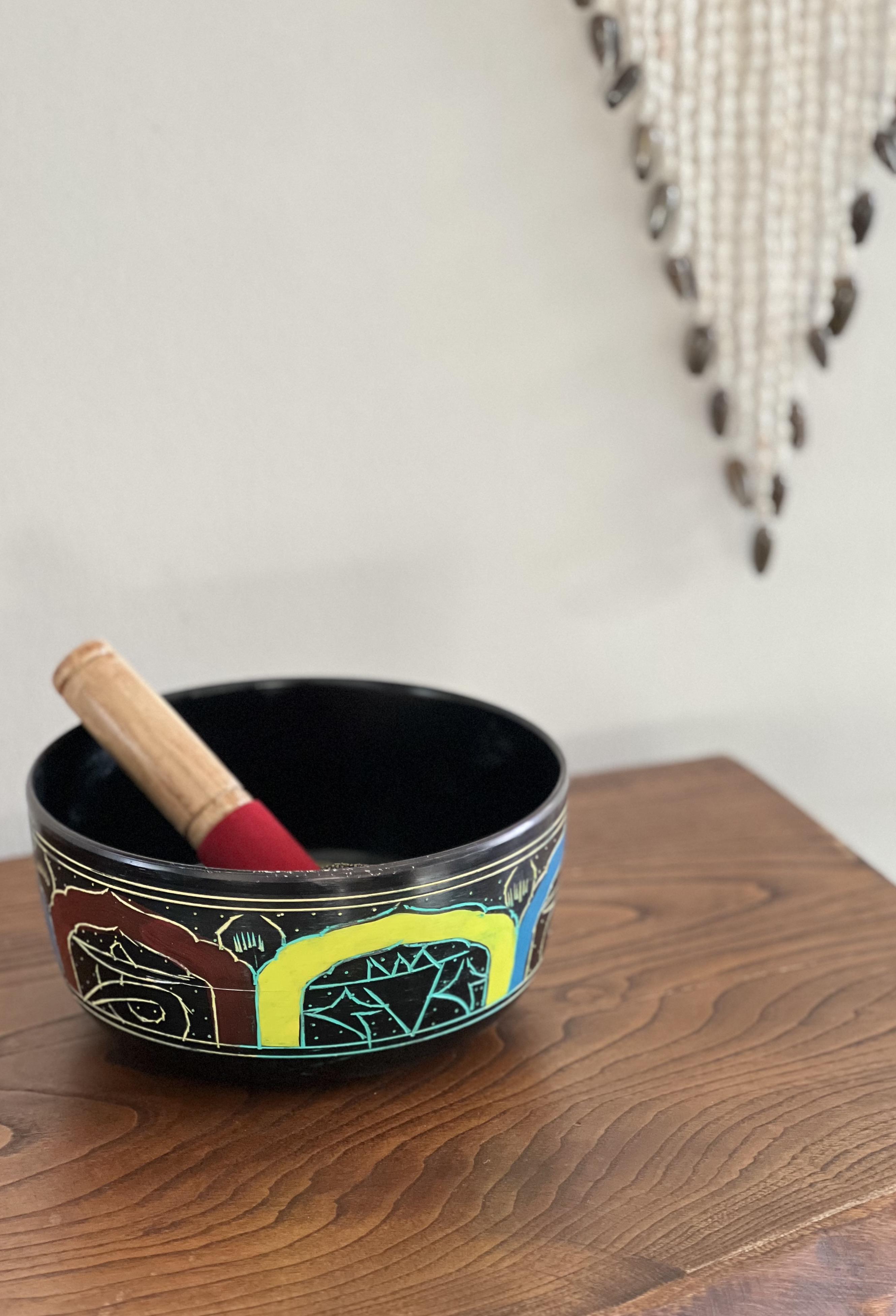 3 Renk Motifli Tibet Meditasyon Çanağı/Meditasyon Kasesi (Singing Bowl) - 19 cm çap  - Mia