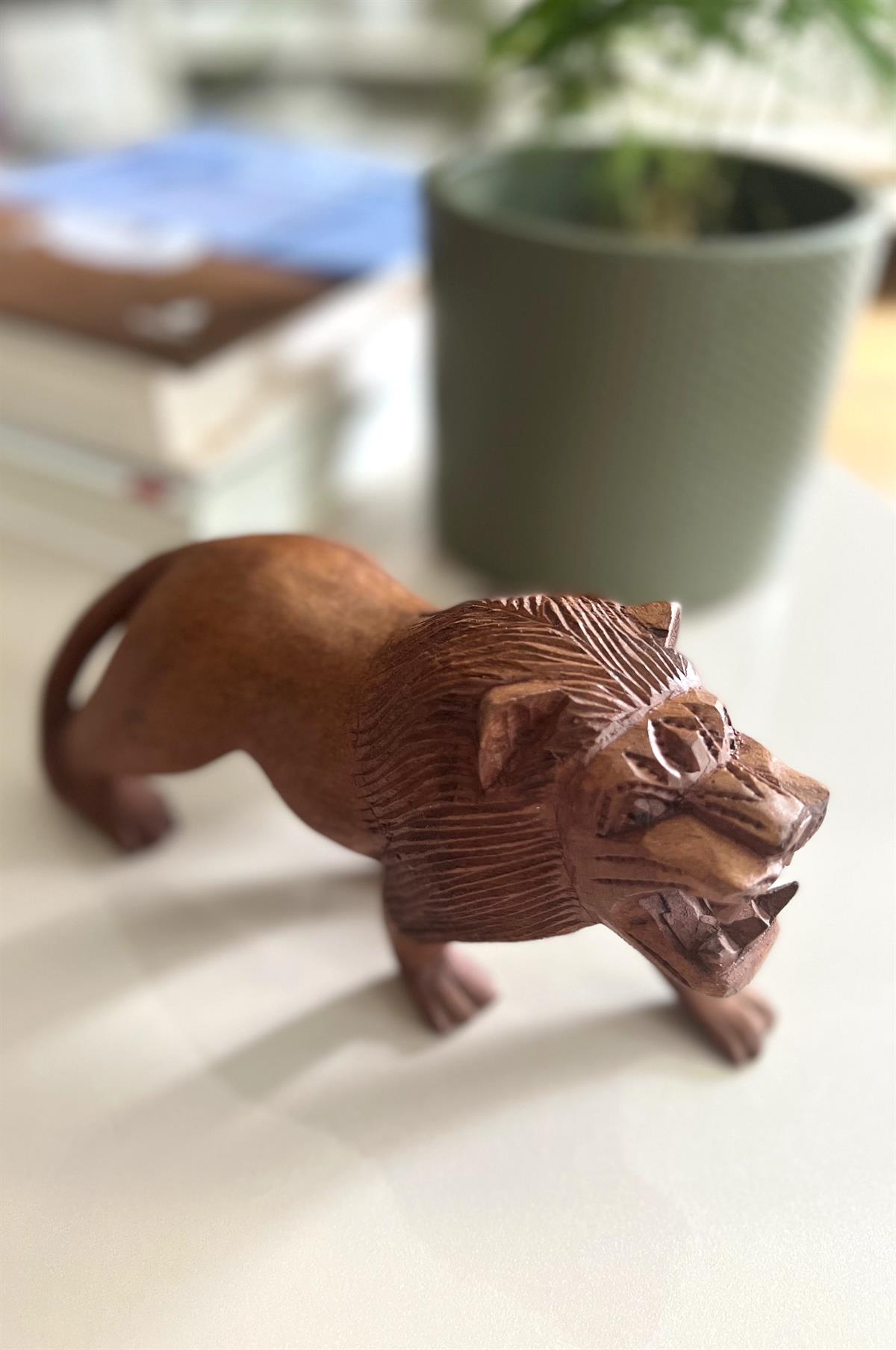 Aslan Ahşap Biblo (20 cm) - Miamantra
