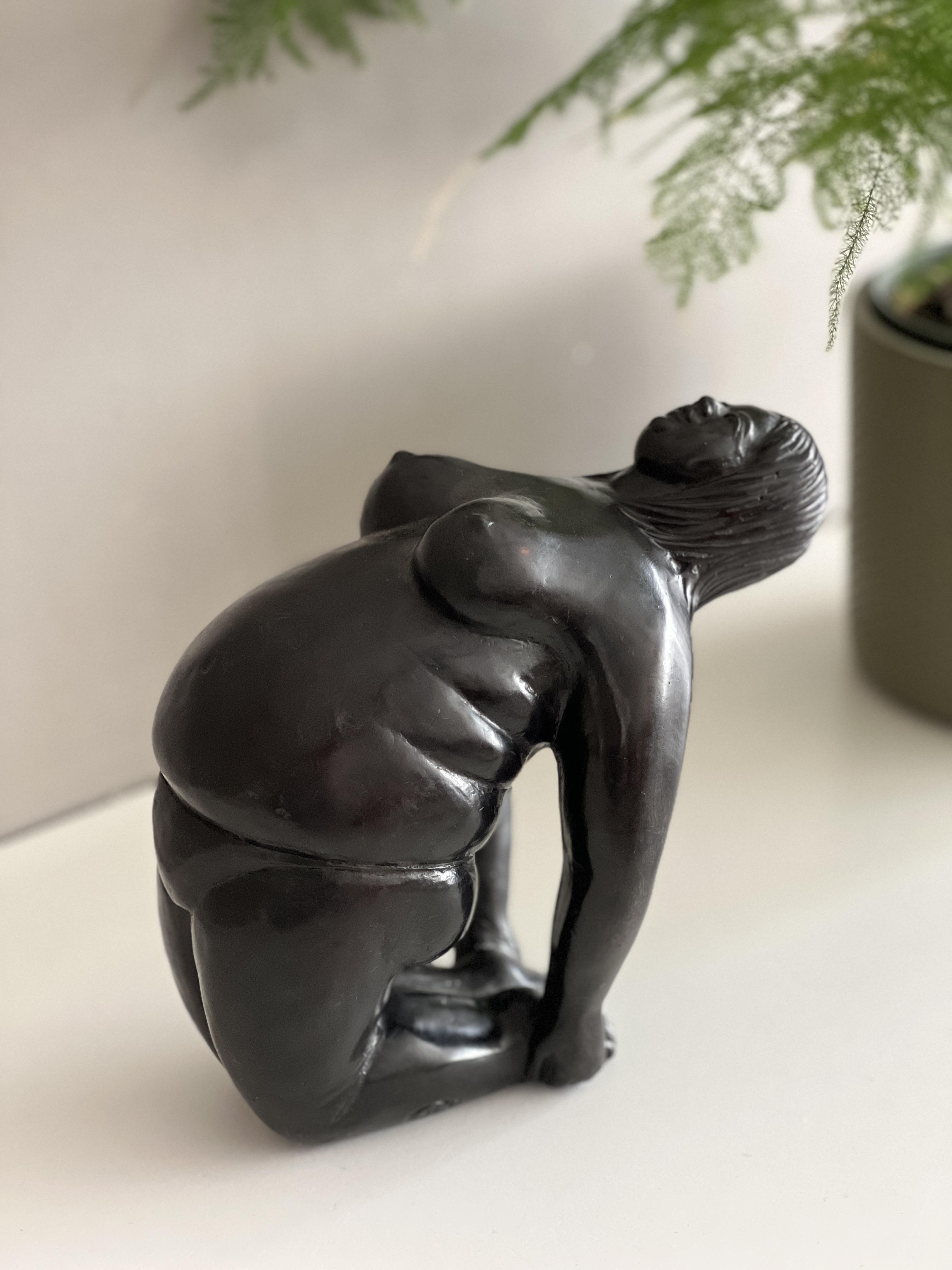 Yoga Yapan Şişman Kadın Heykeli Büyük Boy - 25 cm - Model 3 - Miamantra