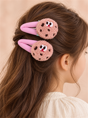 2'Li Set Dev Peluş Pembe Kurabiye Temalı Çıt Çıt Pens Toka - 2 Adet (11 Cm X 6 Cm ) Pembe Kurabiye Figürlü Büyük Boy Peluş Saç Tokası Seti – 2Li - Miamantra
