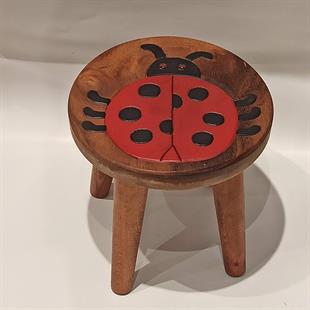 Uğur Böceği Figürlü Ahşap Çocuk Taburesi / Ahşap Boyalı Ve Oymalı Çocuk Tabure (Portatif Ayaklı )Yükseklik: 24 Cm, Çap: 26 Cm - Miamantra