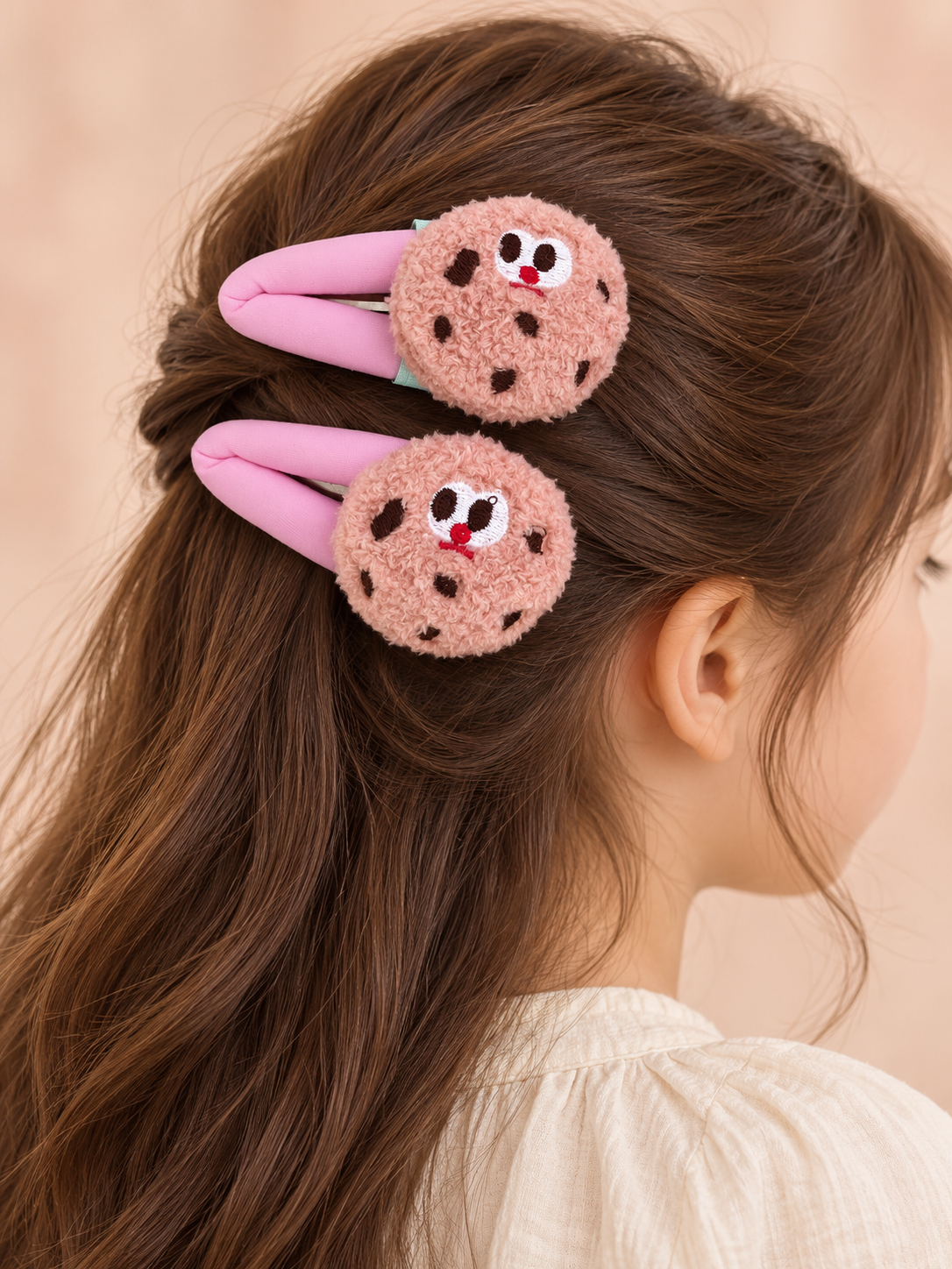 2'Li Set Dev Peluş Pembe Kurabiye Temalı Çıt Çıt Pens Toka - 2 Adet (11 Cm X 6 Cm ) Pembe Kurabiye Figürlü Büyük Boy Peluş Saç Tokası Seti – 2Li - Miamantra