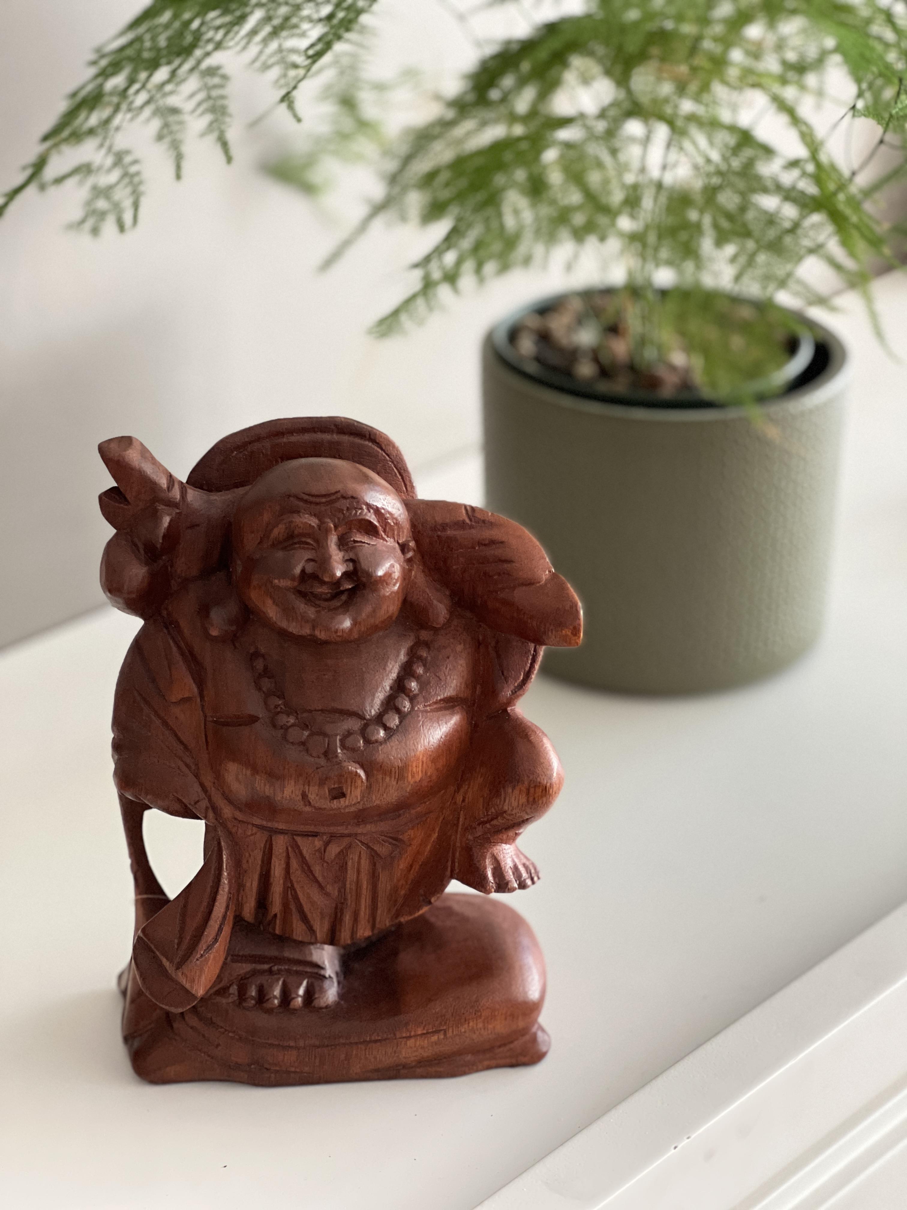 Ahşap Gülen Buda Biblo Ayakta 20 Cm-Bereket Heykelciği - Miamantra