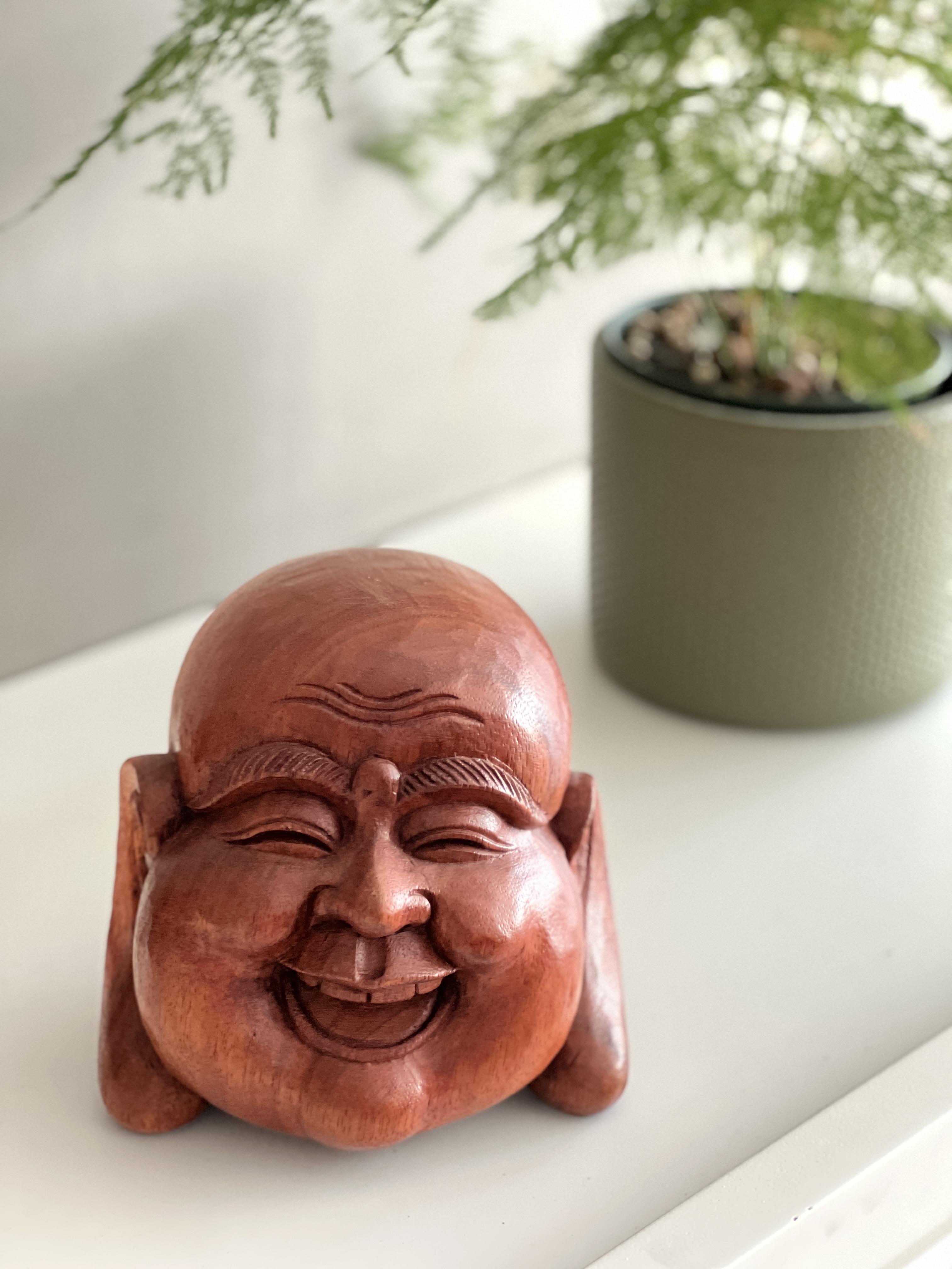 Ahşap Gülen Buda Kafası Biblo 15 Cm - Miamantra