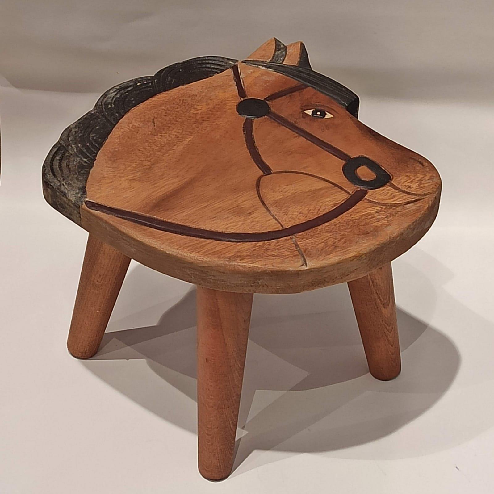 At Figürlü Çocuk Taburesi / Ahşap Boyalı Ve Oymalı Çocuk Tabure (Portatif Ayaklı )Yükseklik: 24 Cm, Çap: 26 Cm Model 1 - Miamantra