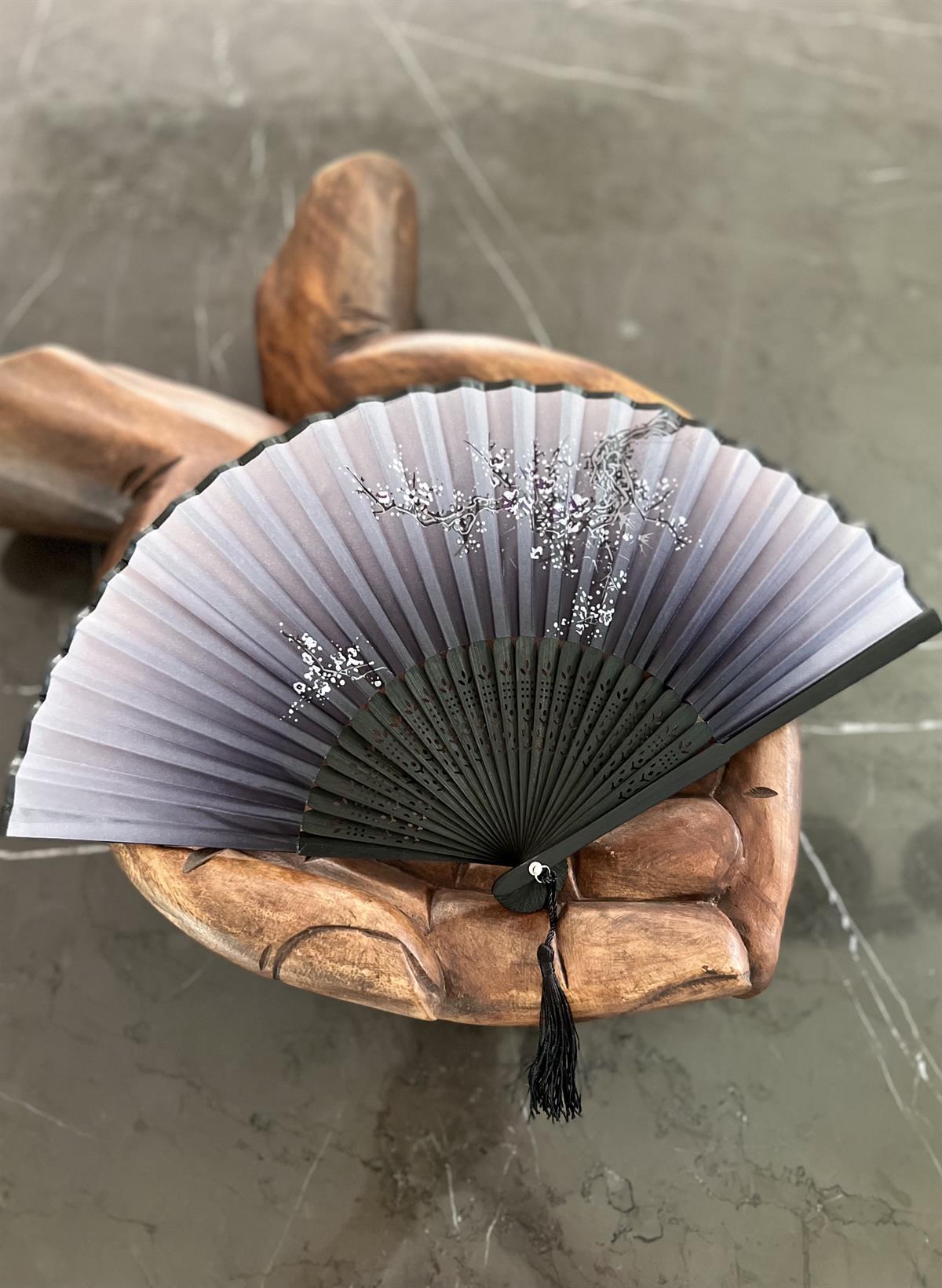 Bambu İpek Şık Japon Yelpaze - Siyah Antrasit Çiçekli - Miamantra