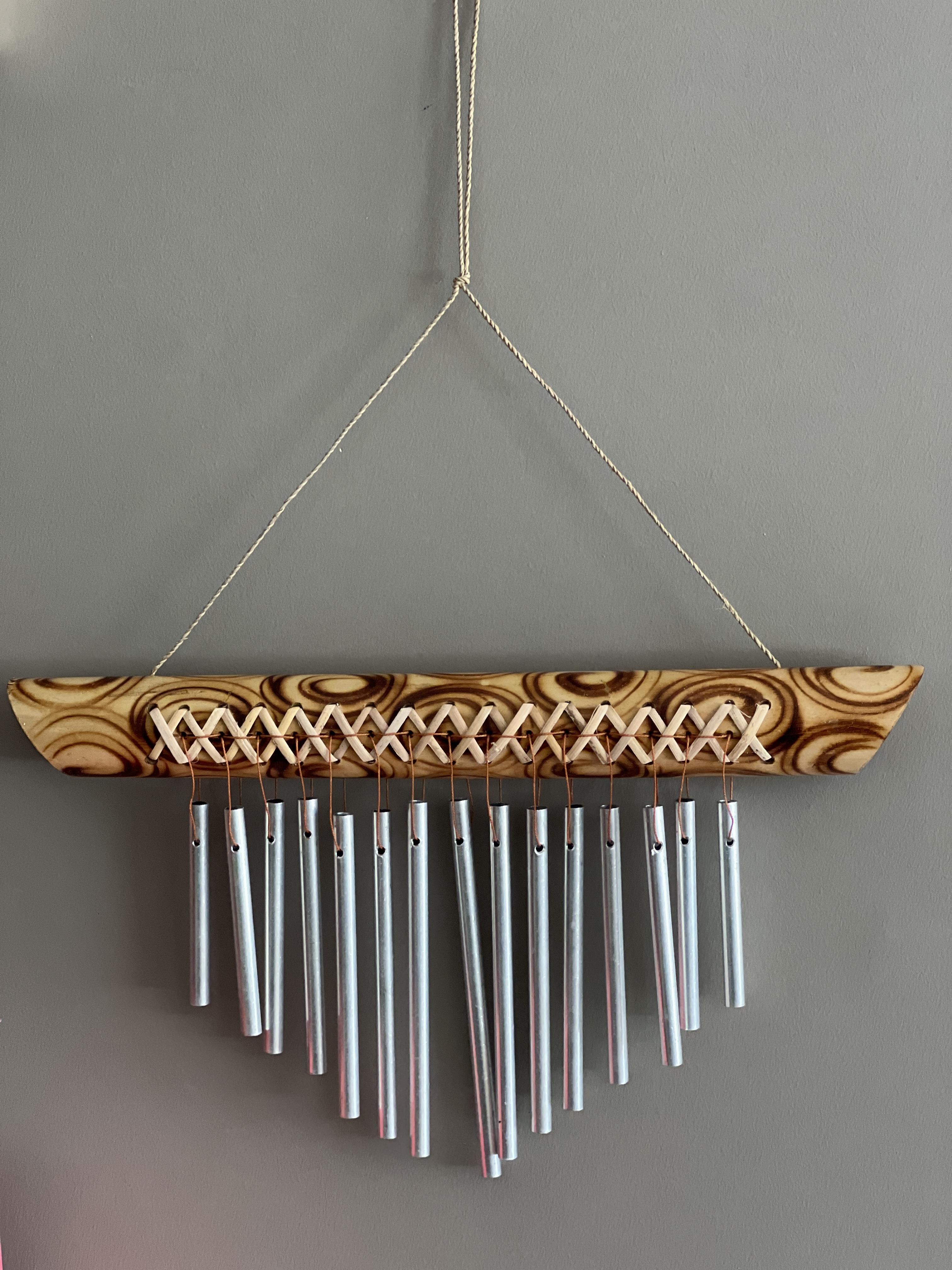 El Yapımı Bambu Gövde Üzerine Metal Rüzgar Çanı - 35 cm  - Miamantra
