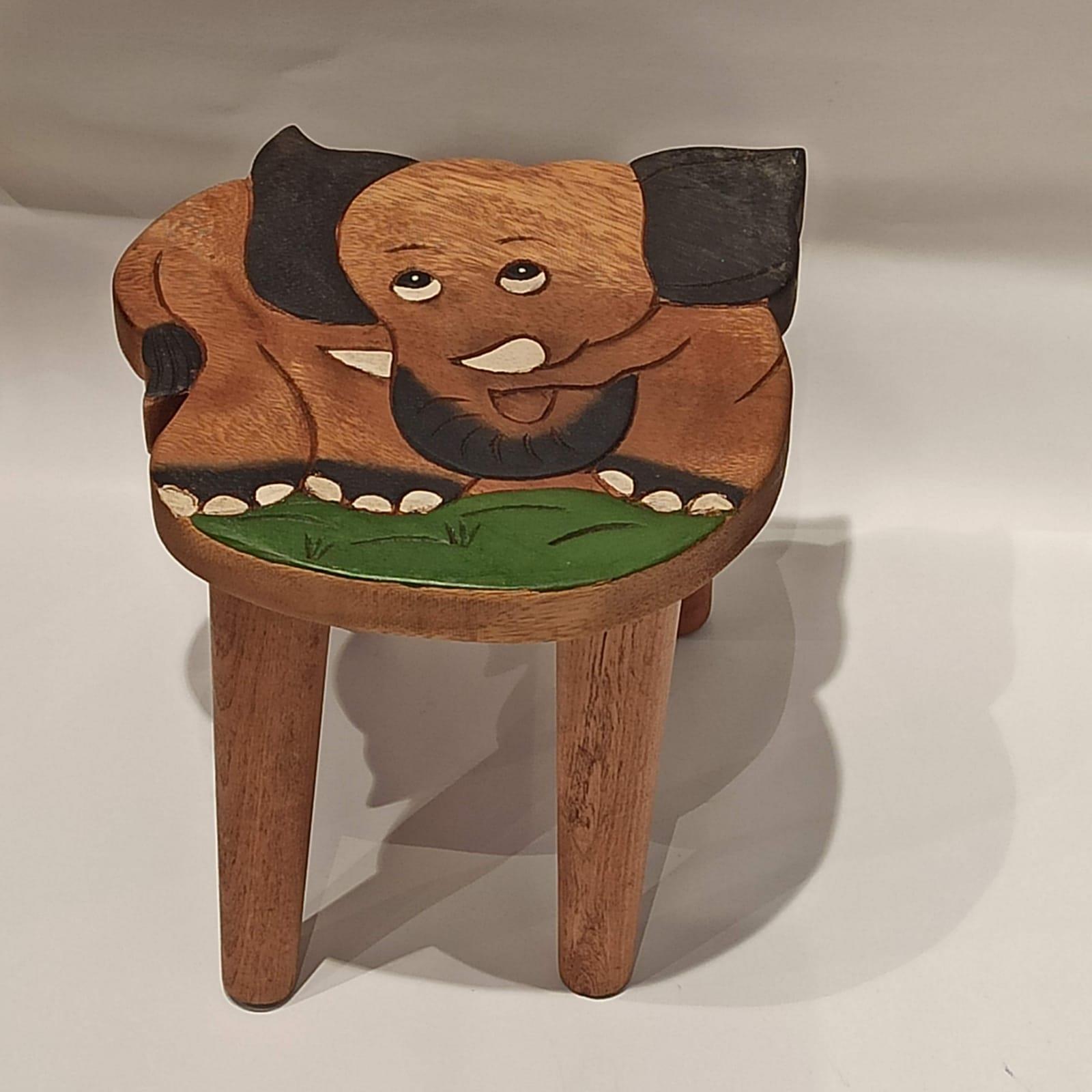 Fil Figürlü Ahşap Çocuk Taburesi / Ahşap Boyalı Ve Oymalı Çocuk Tabure (Portatif Ayaklı )Yükseklik: 24 Cm, Çap: 26 Cm - Miamantra