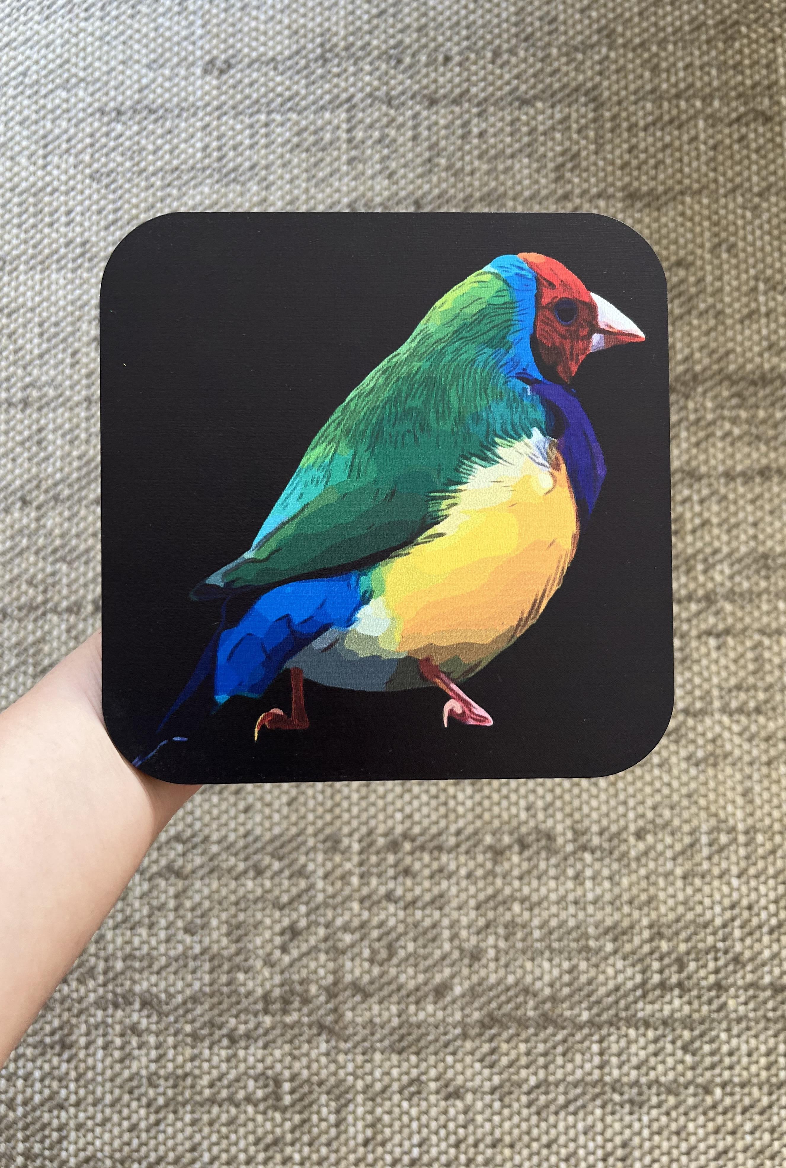 Gökkuşağı Kuşu (İspinoz) Desen Baskılı Ahşap Nihale/Altlık/Koruma 16cmx16cm  - Miamantra