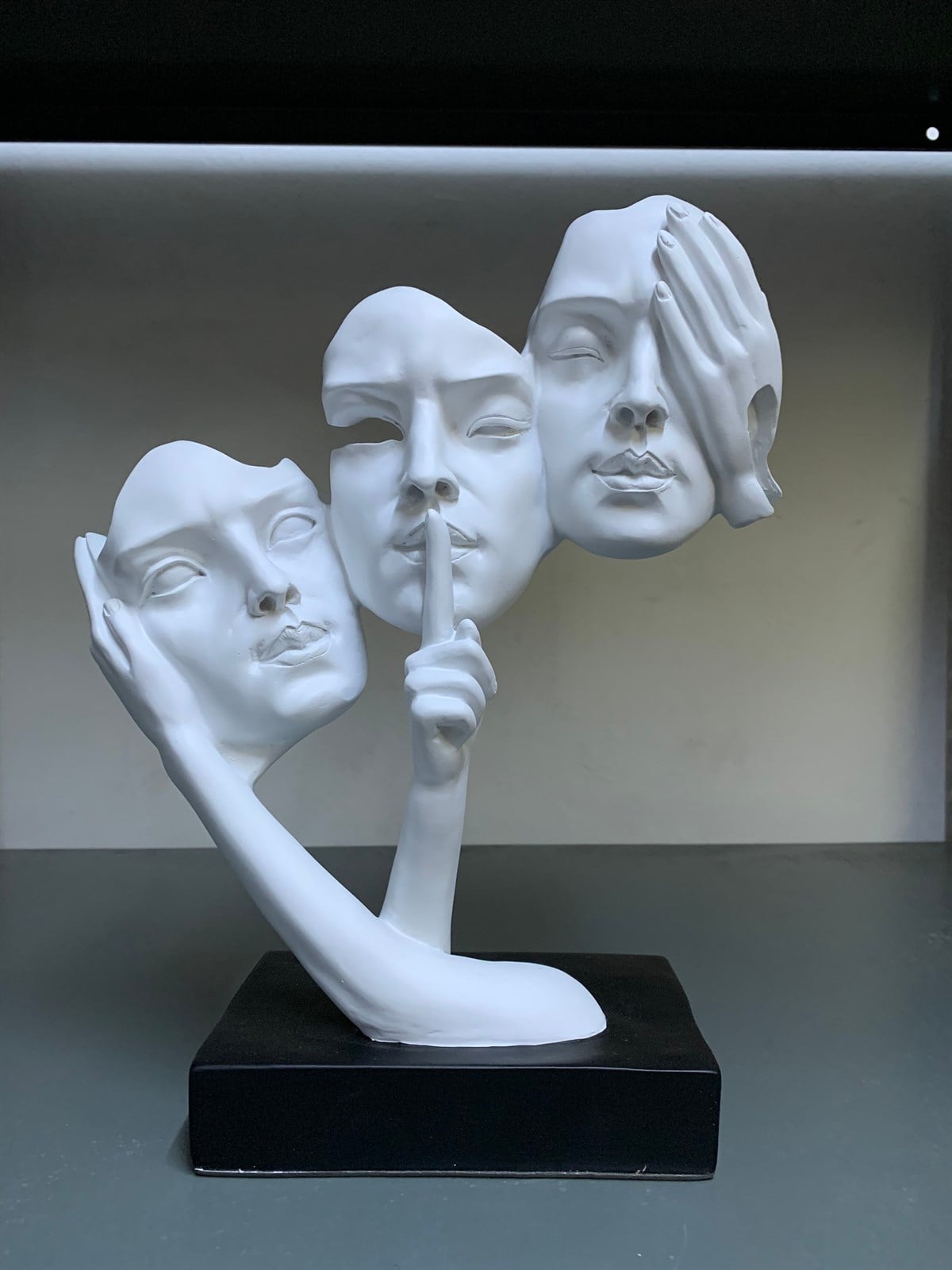 Görmedim Duymadım Bilmiyorum Yüzler - Beyaz (38 cm)
