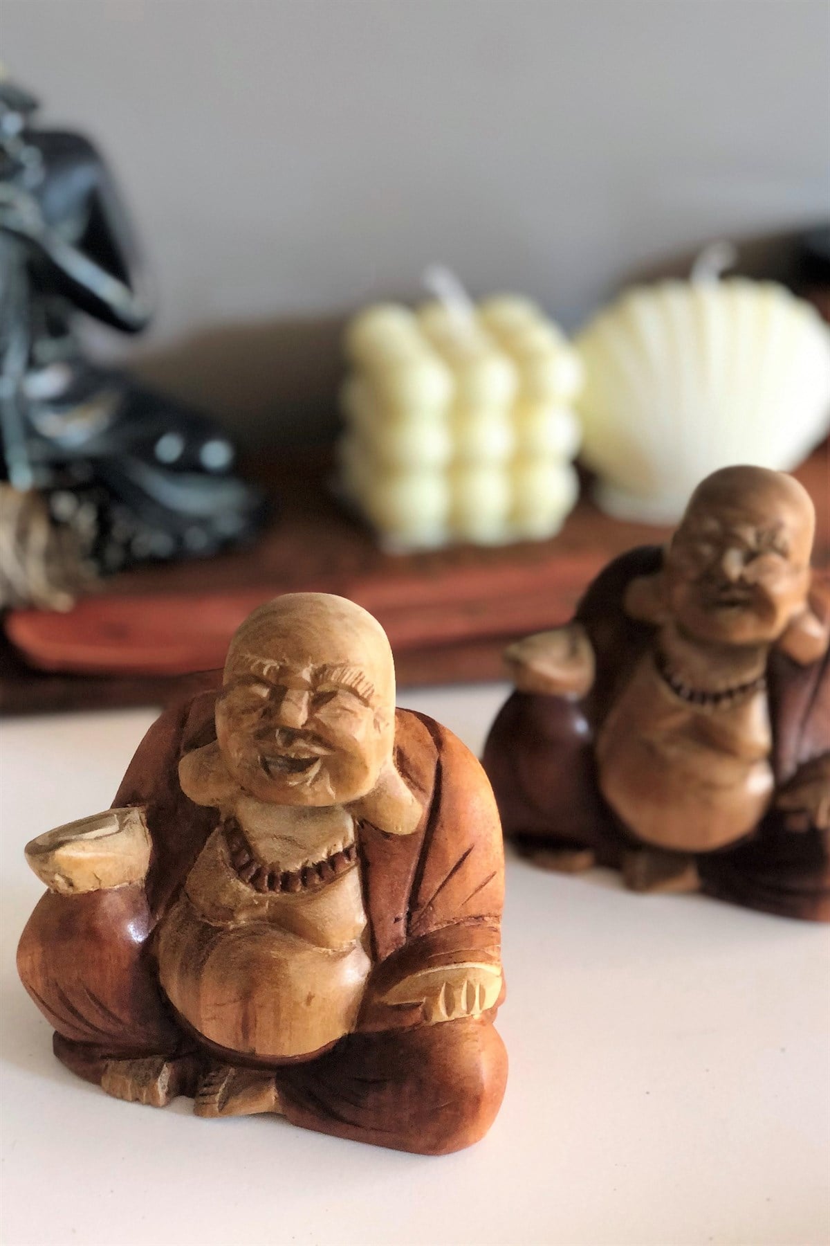 İki Renk Ahşap El Yapımı Gülen Buda (9,5 cm) - Miamantra