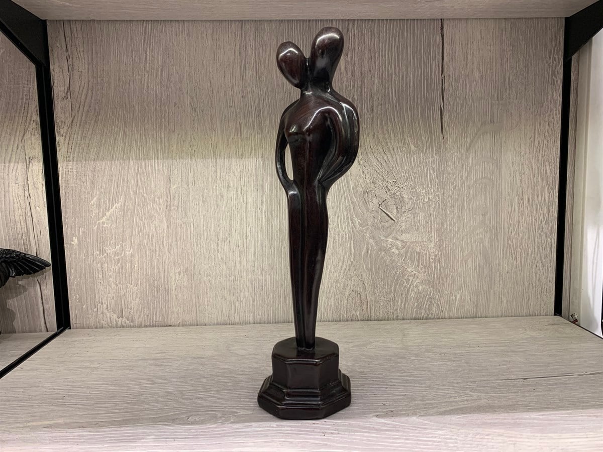 Reçine Sevgili Heykelciği