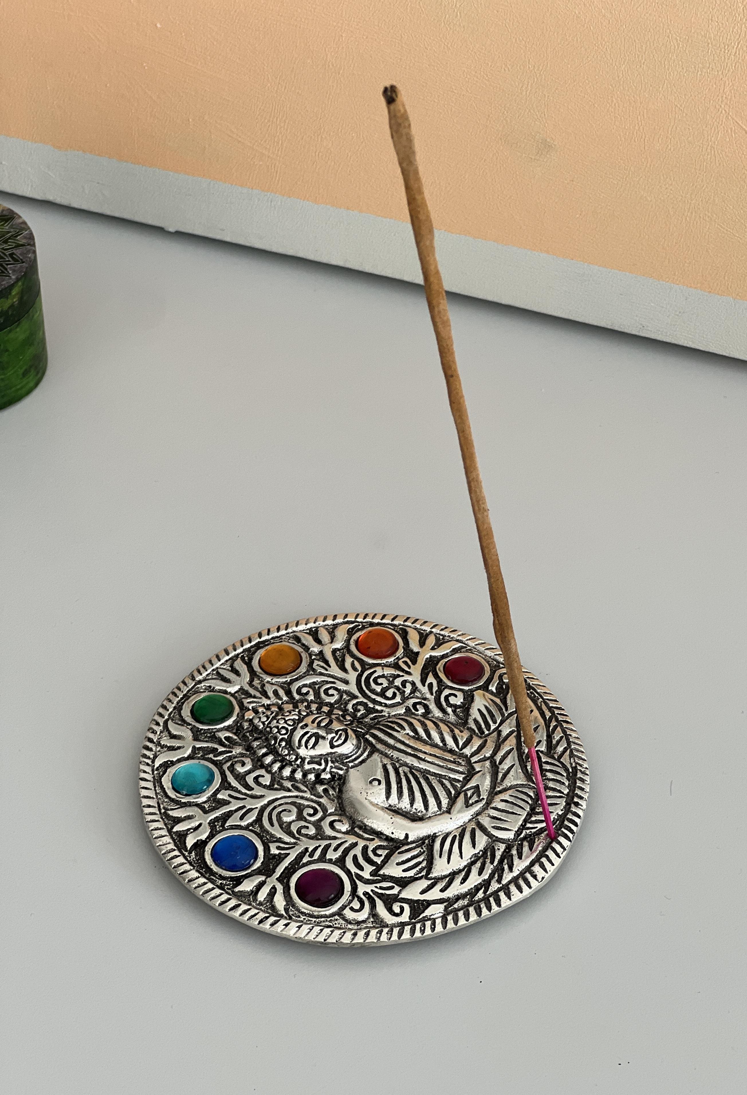 Yedi Çakra Renkli Buda Figürlü Metal Tütsülük - Miamantra