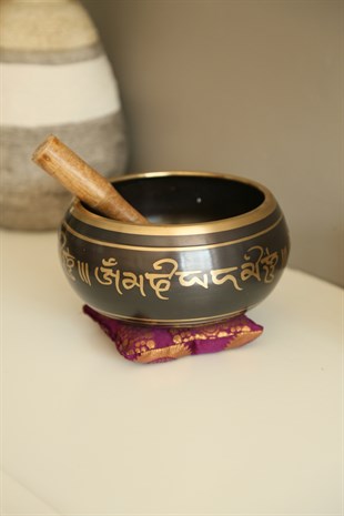 Mürdüm Yastık Hediyeli Tibet Ses Çanağı Seti - Buda Motifli - 16 cm / Meditasyon Çanı, Yoga Çanı, Singing Bowl, Tokmaklı Set - Miamantra