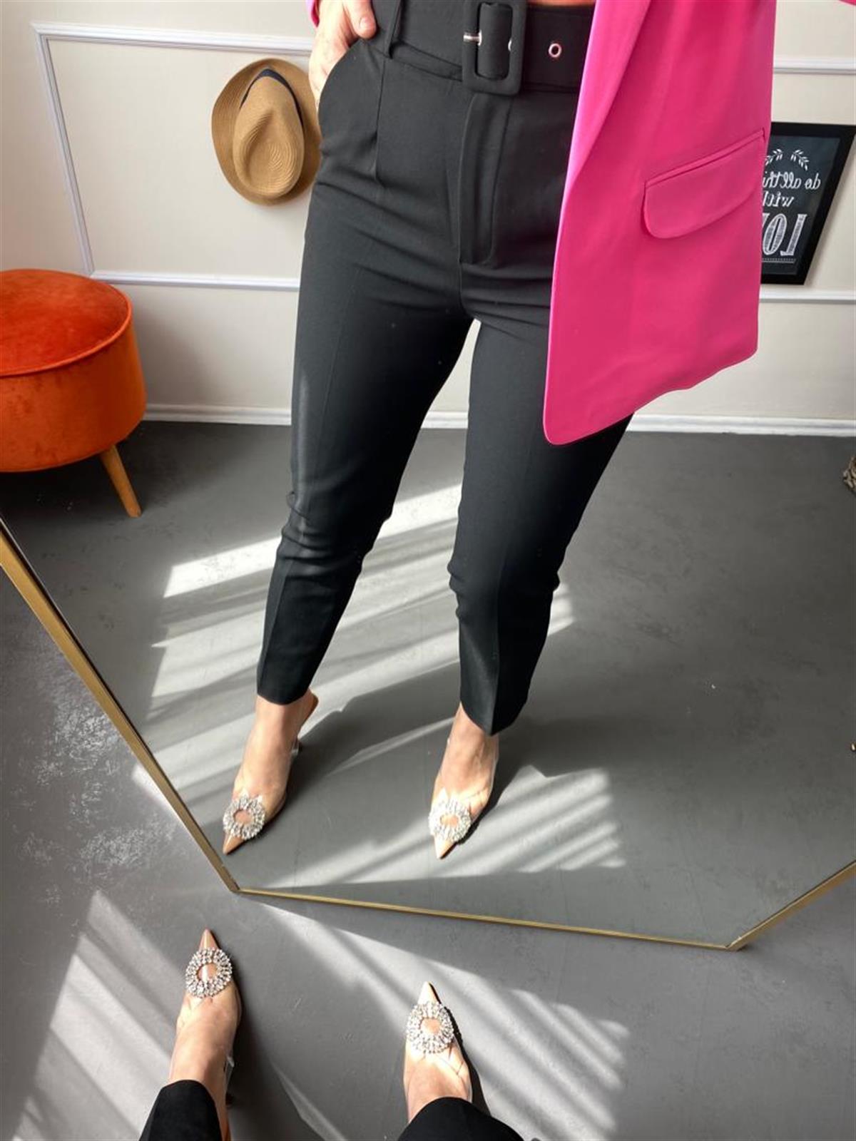 Karol kemerlı pantalon