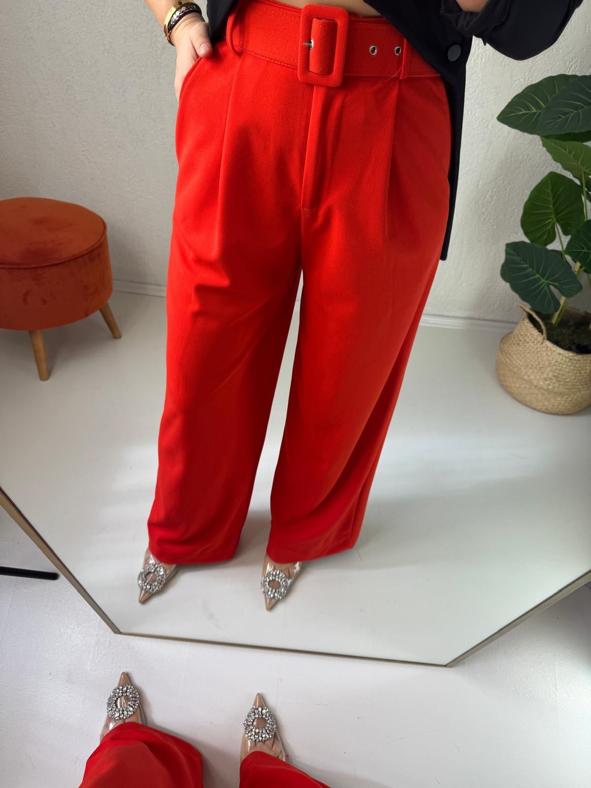 Kemerlı pantalon