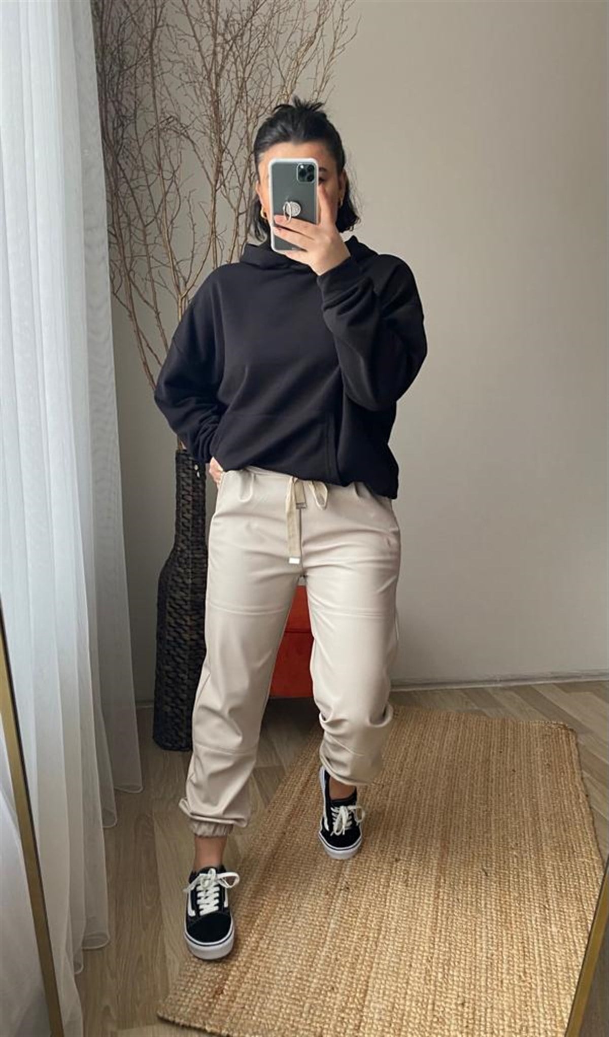 Pacası lasstıklı ıcı sıyırma sardonlu derı pantalon