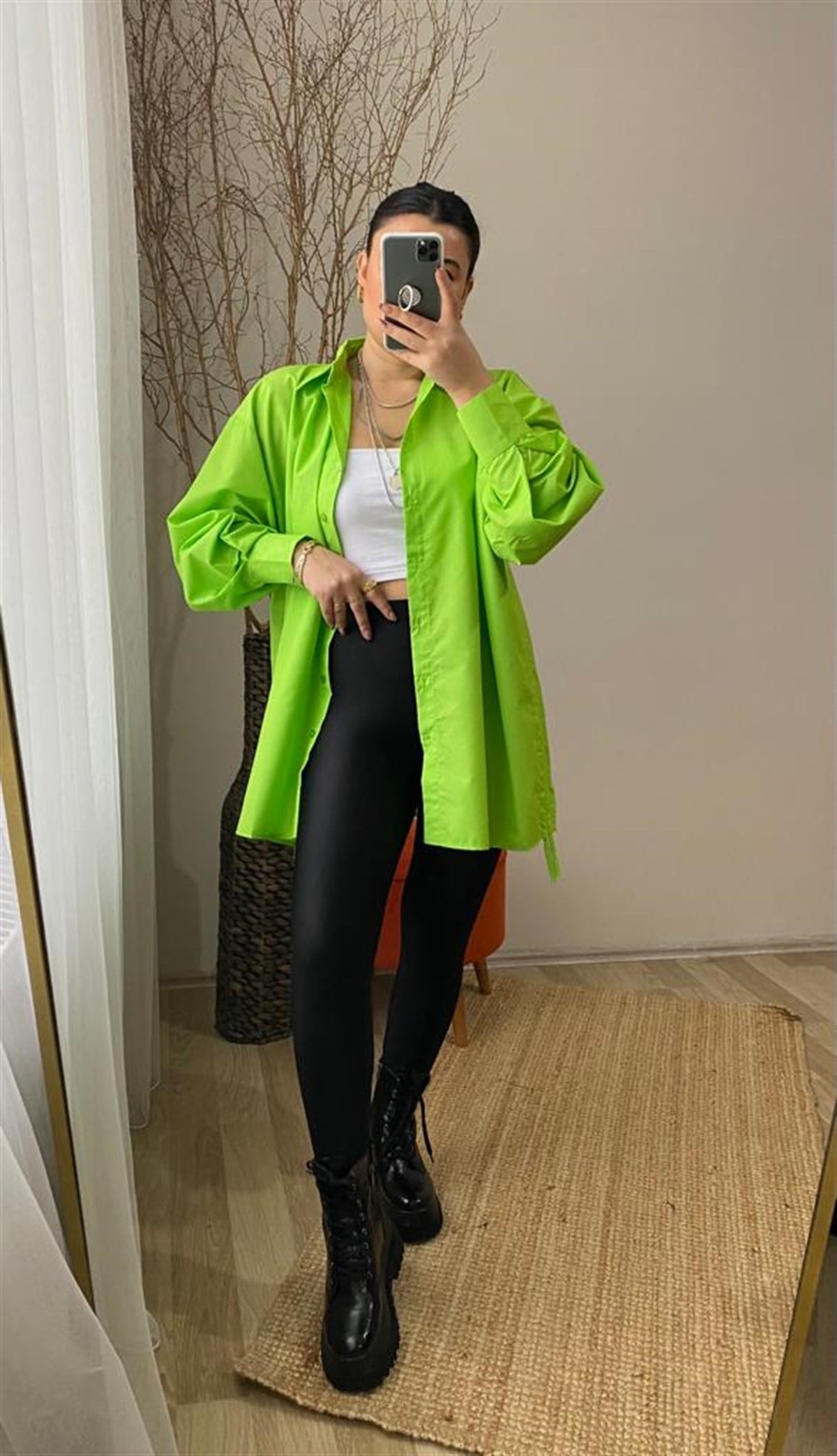 Neon yanları buzgulu rahat kalıp gomlek