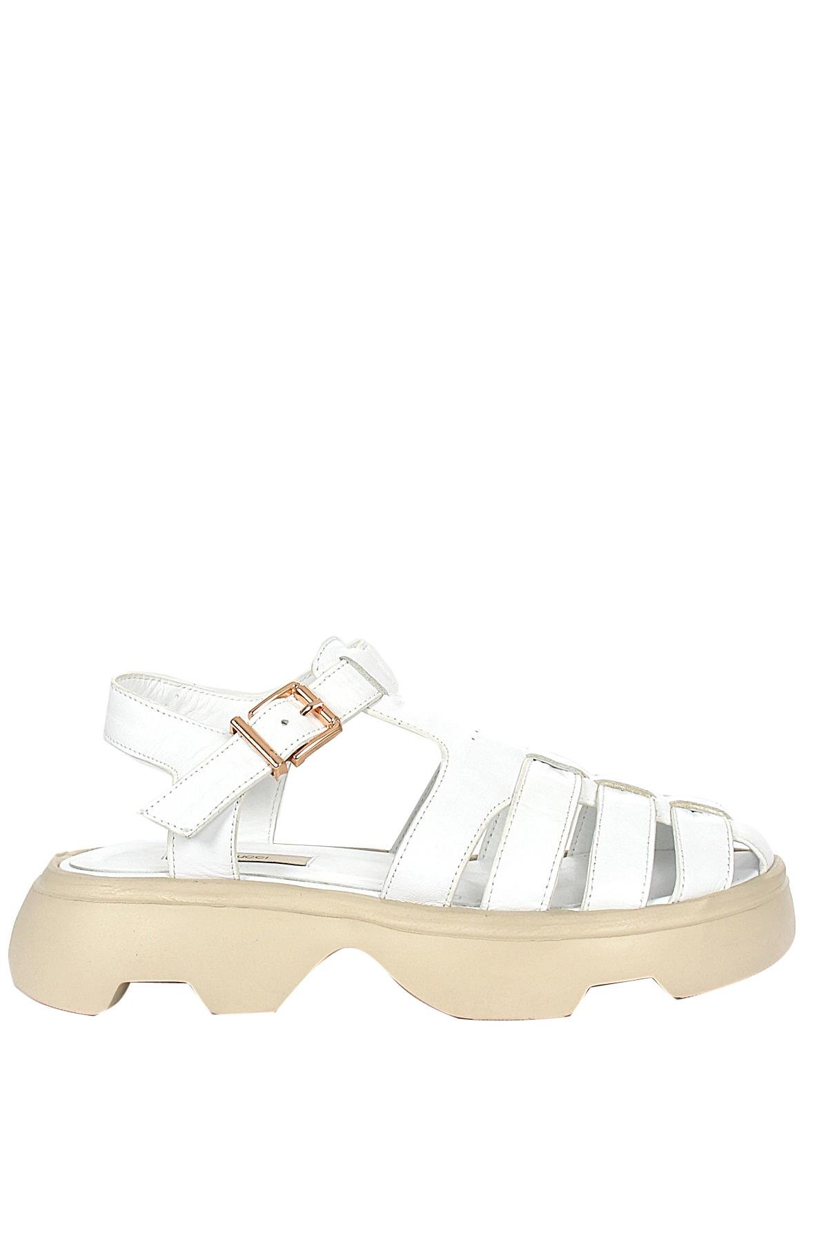 Kadın Kalın Tabanlı Günlük Sandalet