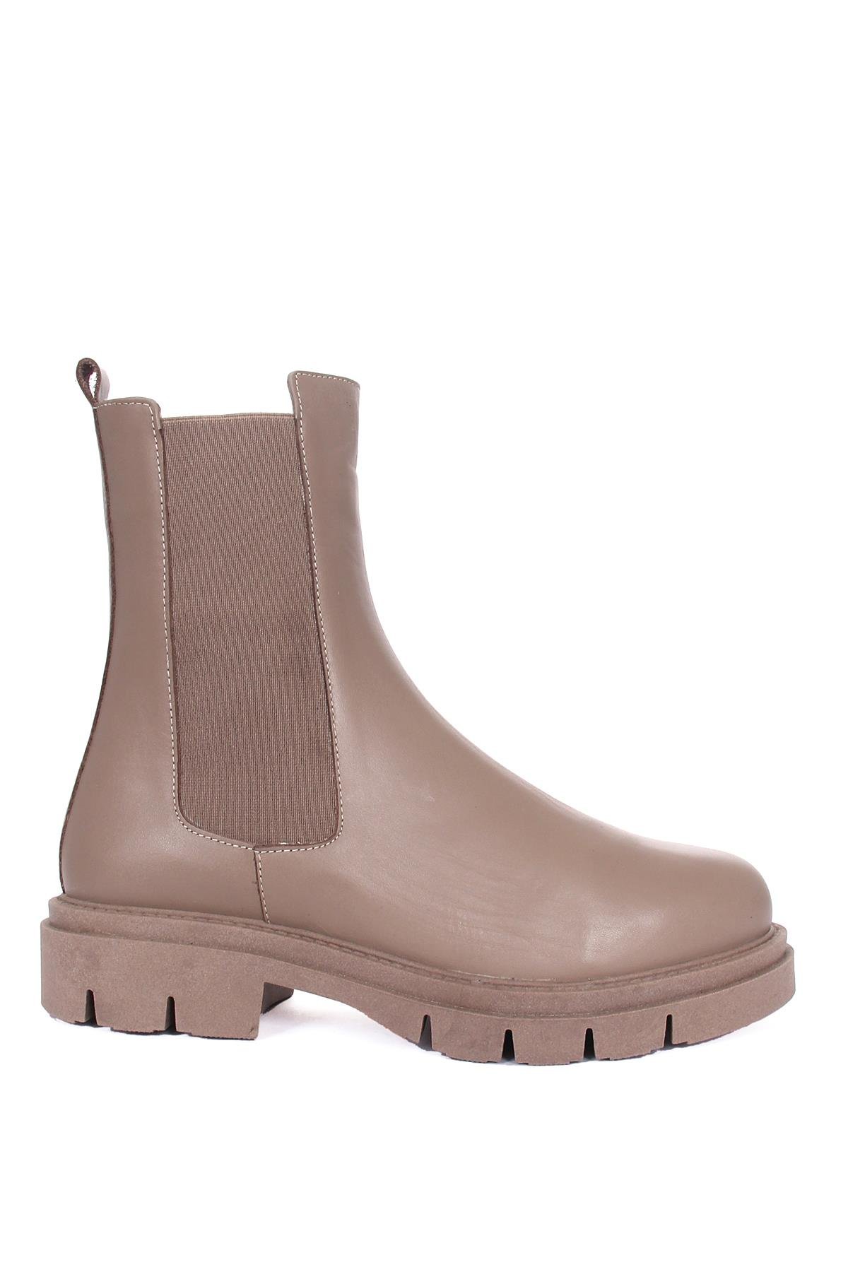 Kadın Chelsea Günlük Bot