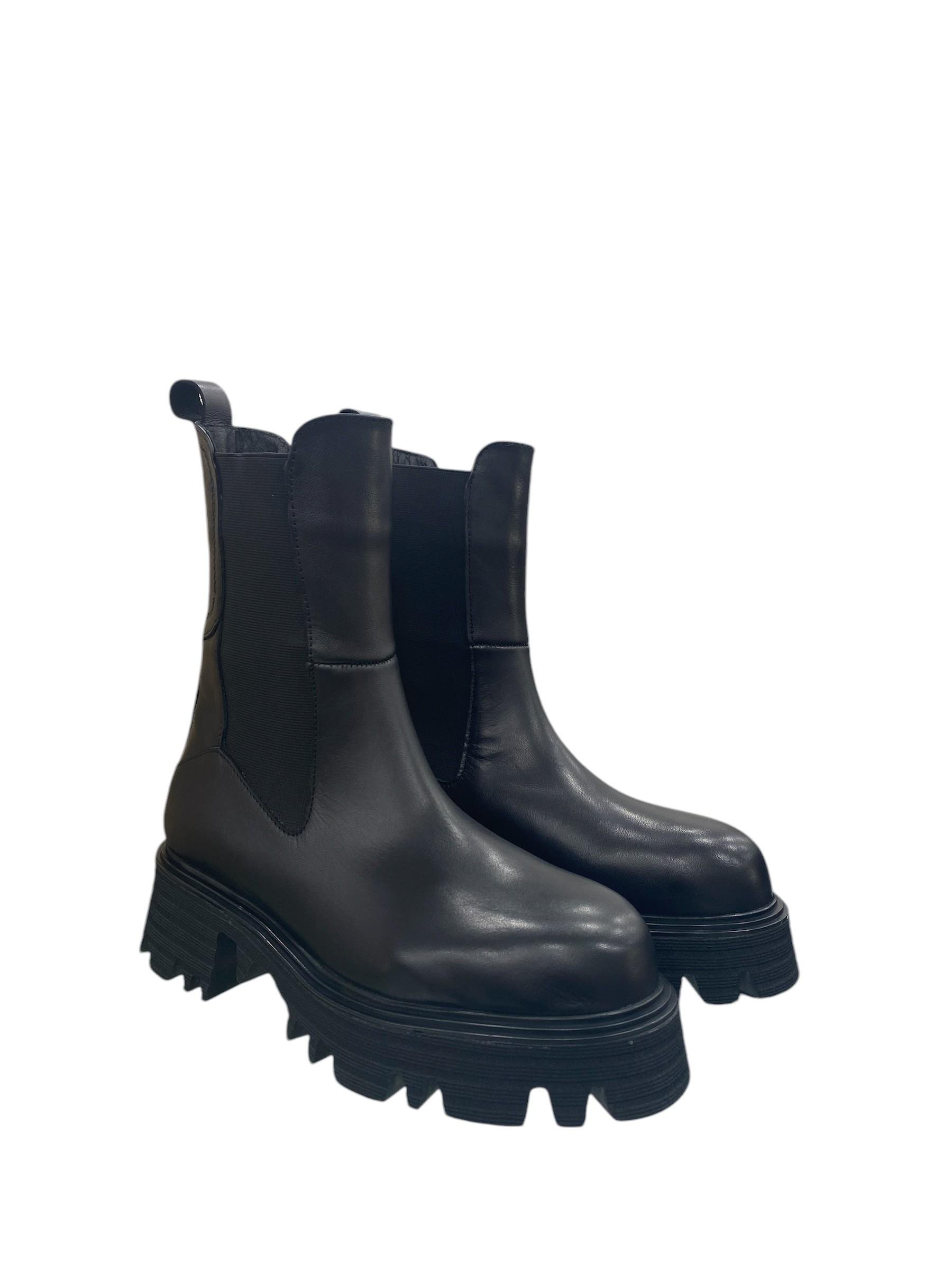 Kadın Kalın Tabanlı Topuklu Bot