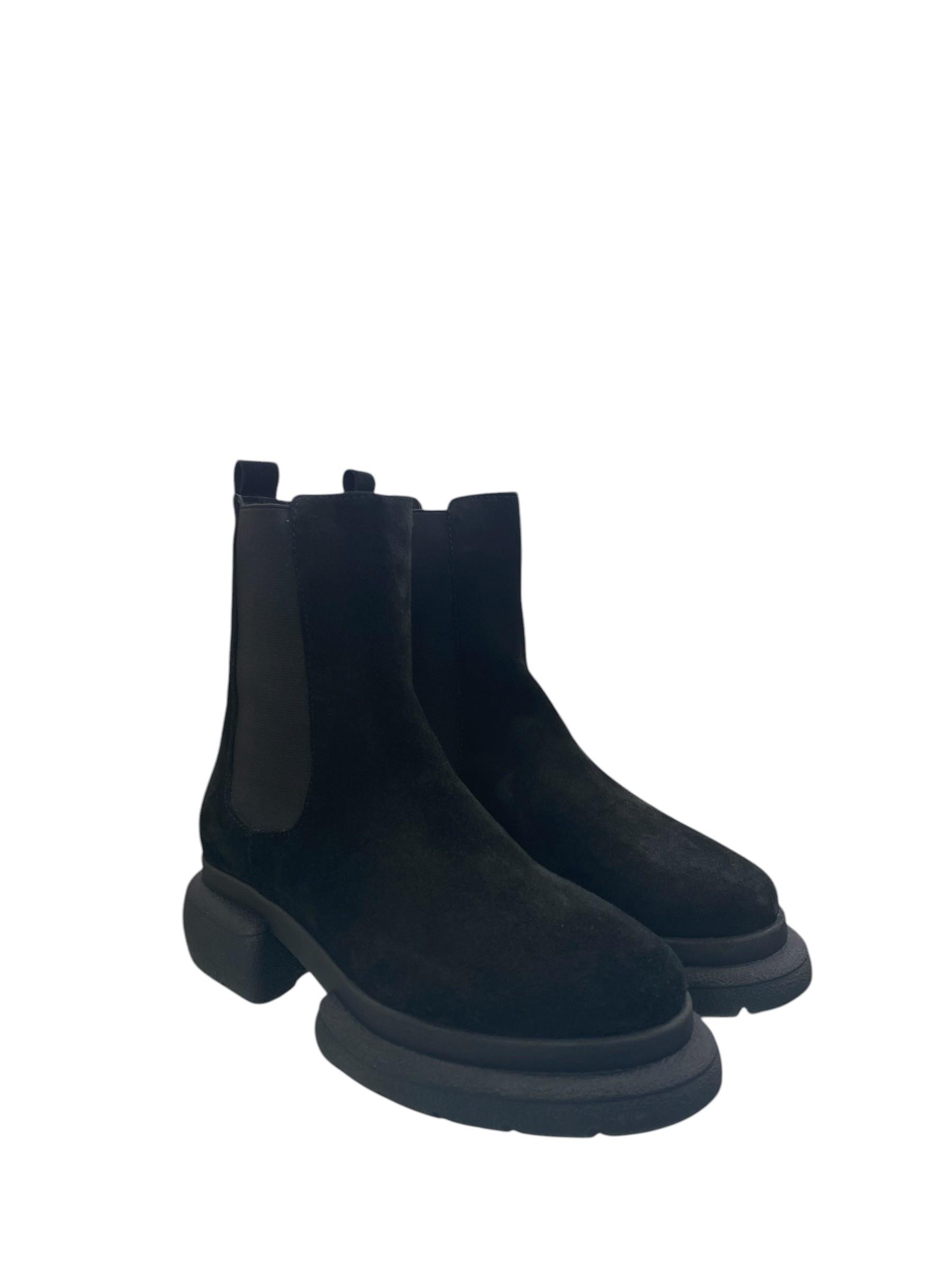 Kadın Chelsea Günlük Bot