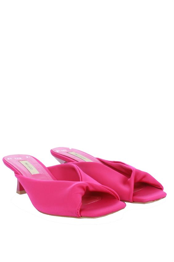 Kadın İnce Topuklu Terlik-Fuşya Saten