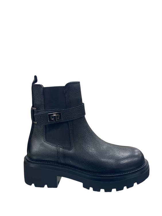 Kadın Chelsea Günlük Bot