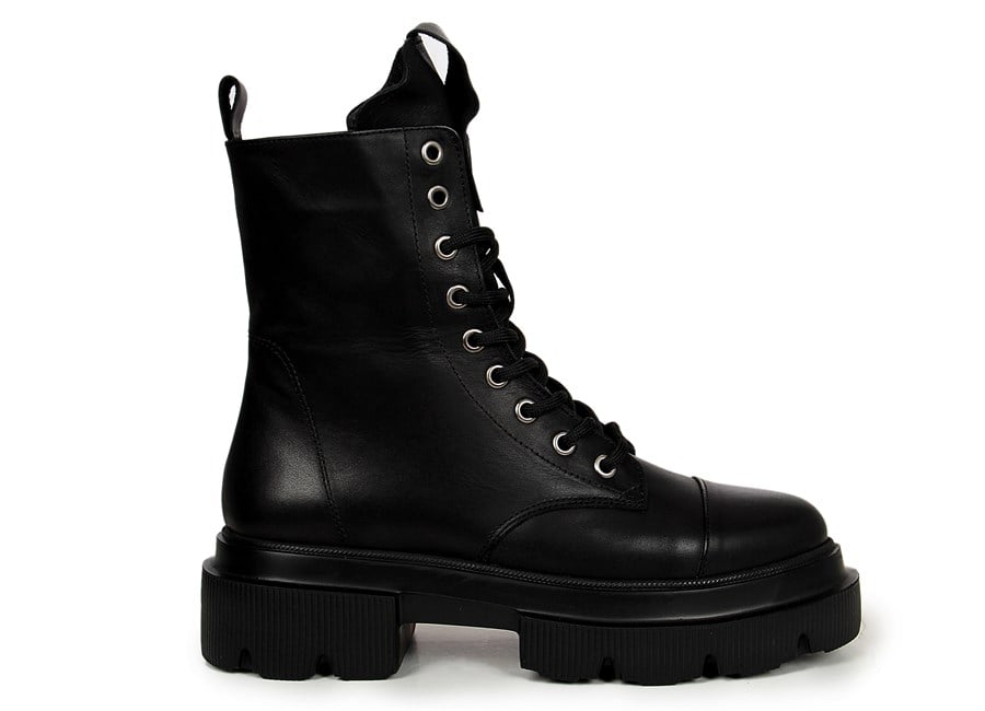 BELLA SİYAH KADIN BOT  