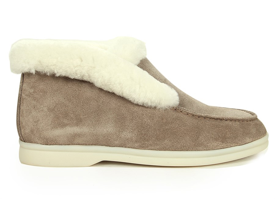 DANNAO KADIN KÜRKLÜ BOT