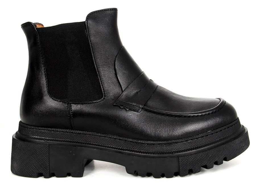 GARRİA SİYAH KADIN BOT