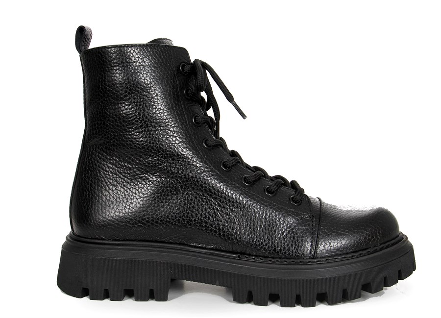 RASSİO SİYAH KADIN BOT