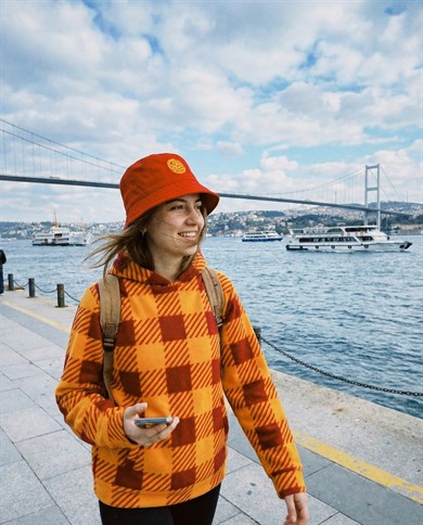 Giallo Rosso Bucket Şapka